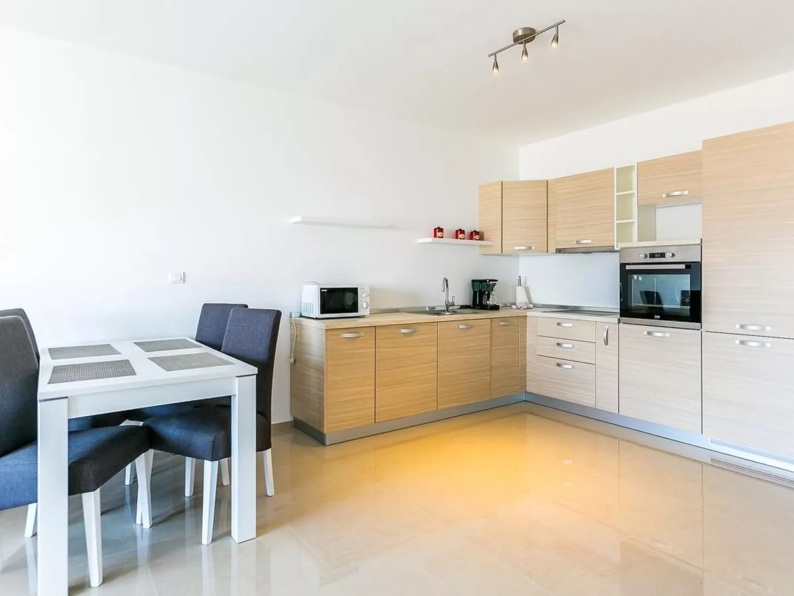 Für 4 Personen ca. 45 m&sup2; in Medulin, Istrien (Medulin und Umgebung) - Image-tags.info