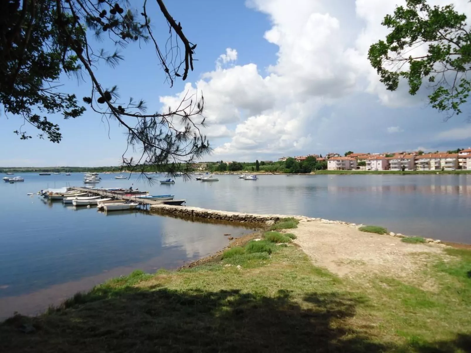 Modernes und komfortables Wohnen in der Wohnung-Dehors