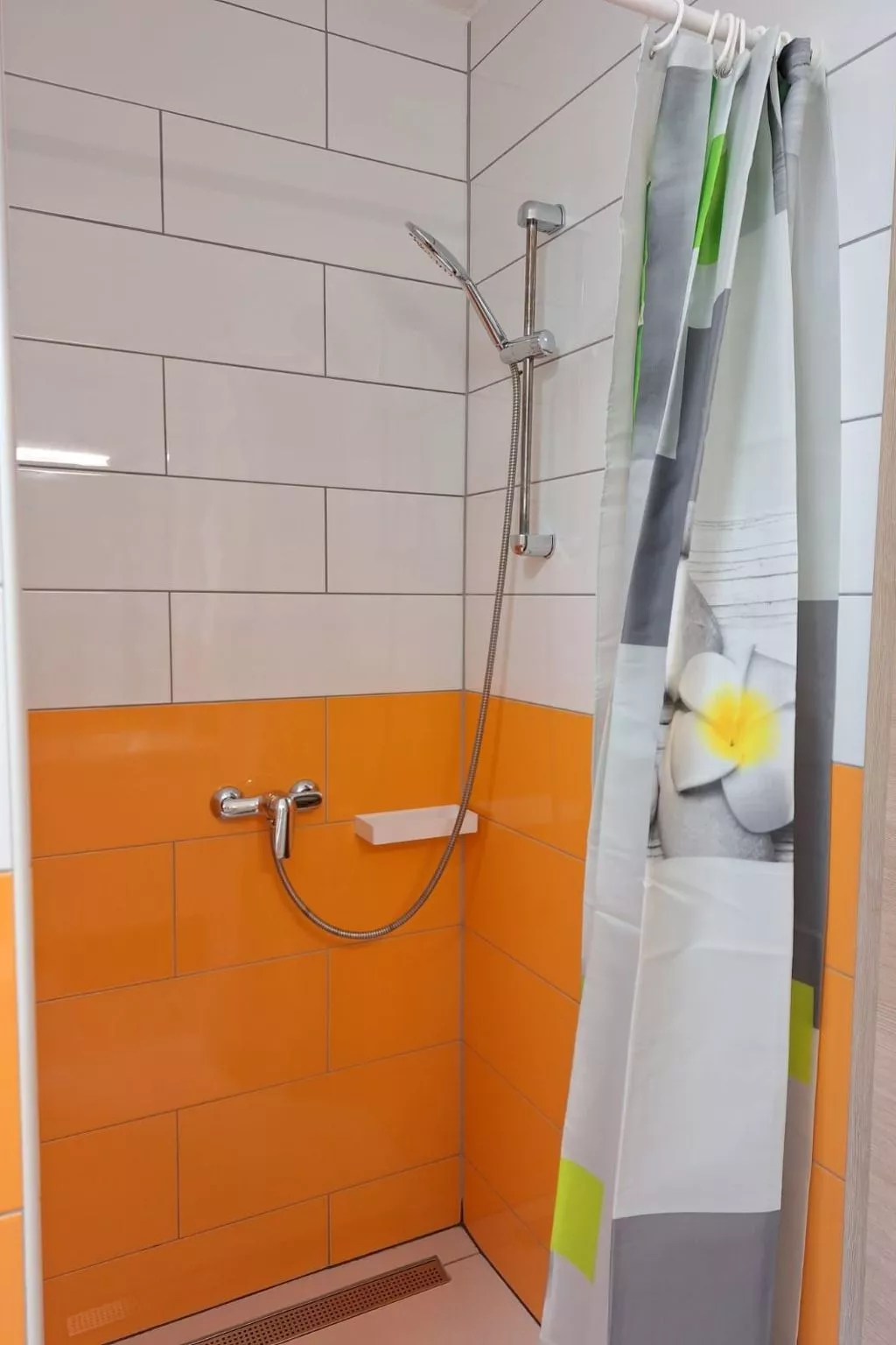 Urlaub mit Kindern-Ferienwohnung mit Pool-Dedans