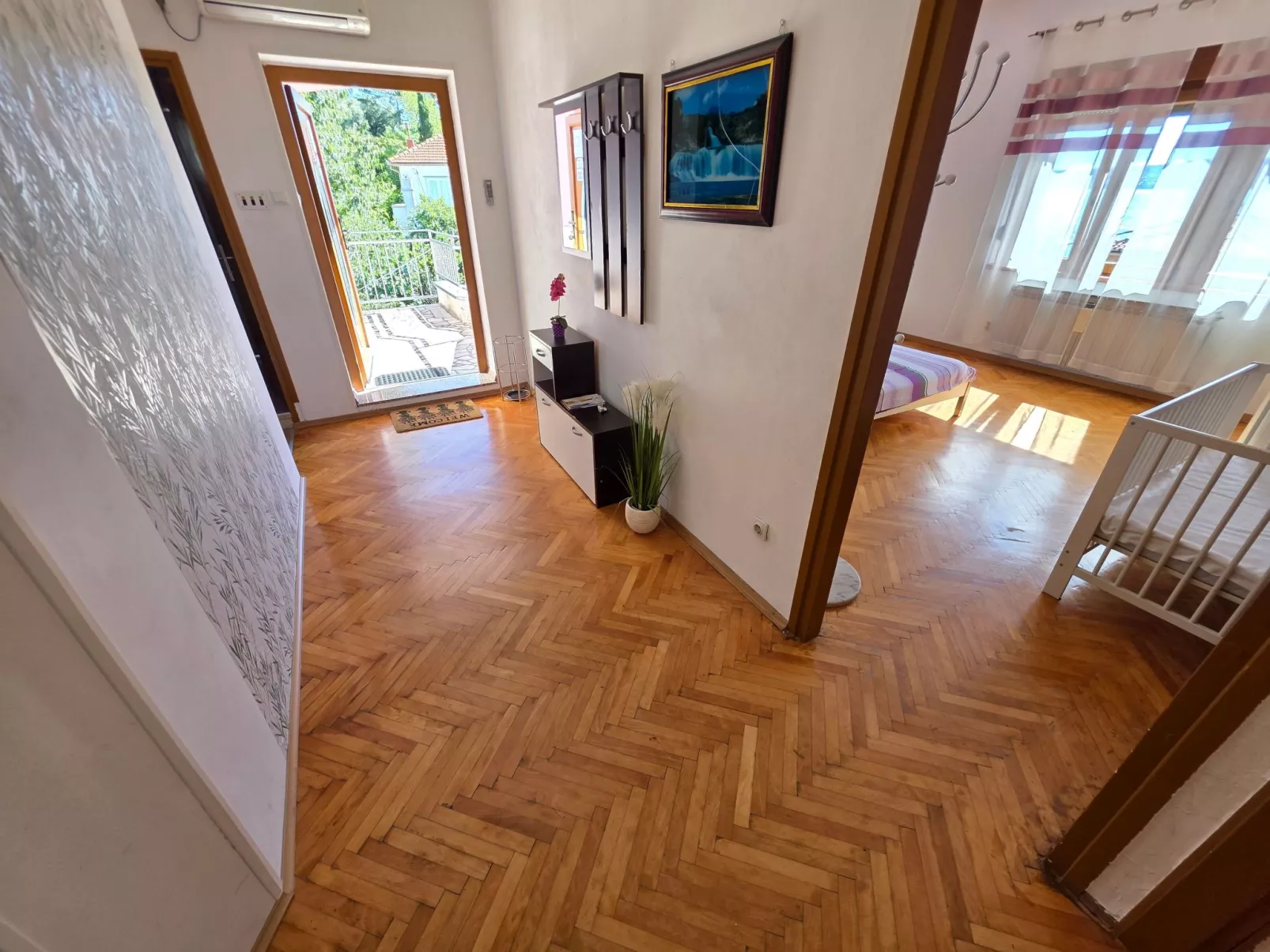 Wohnung mit Terrasse, 150 m vom Sandstrand entfernt-Image-tags.info