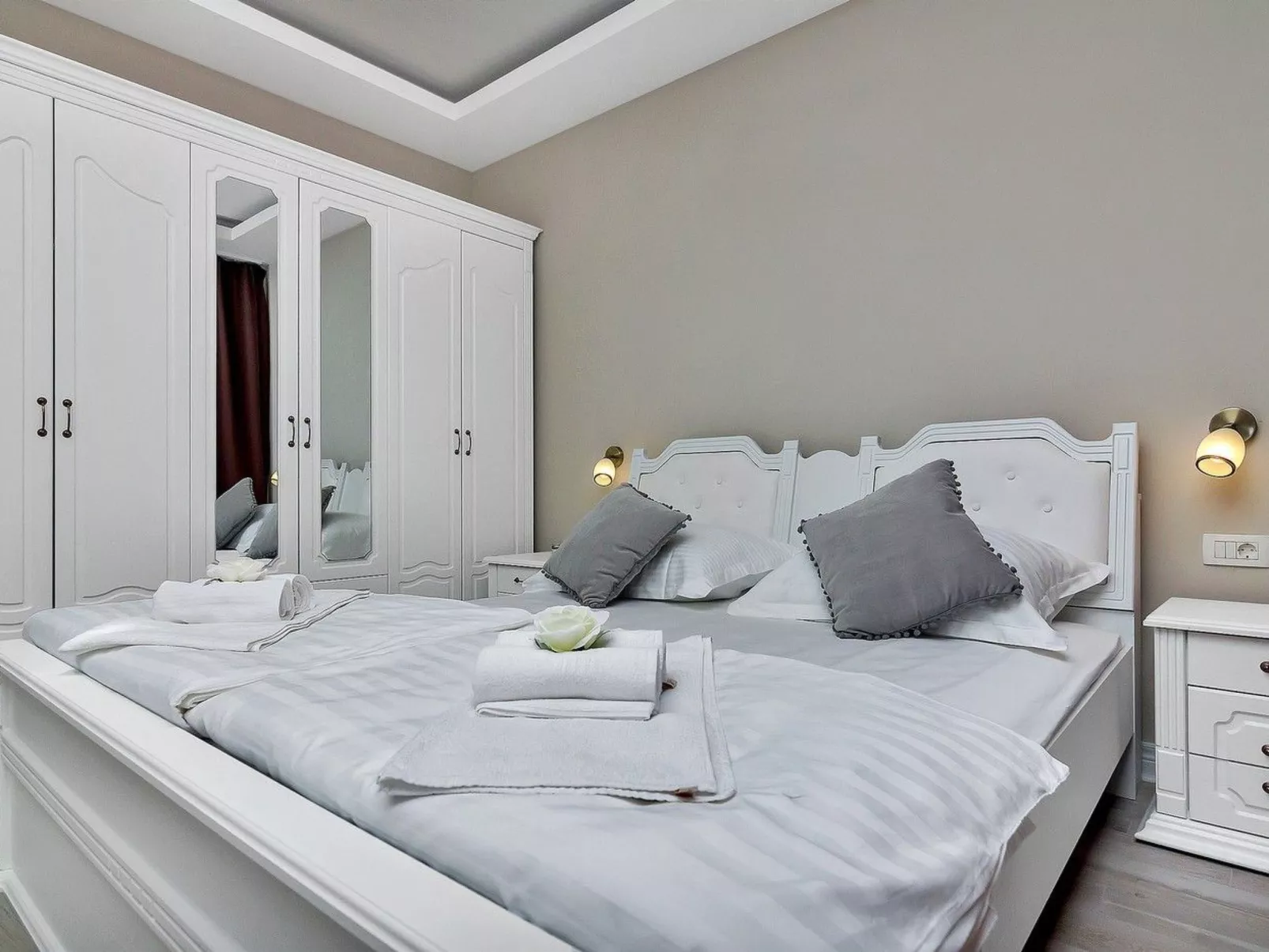 In Makarska mit Schöner Terrasse-Inside