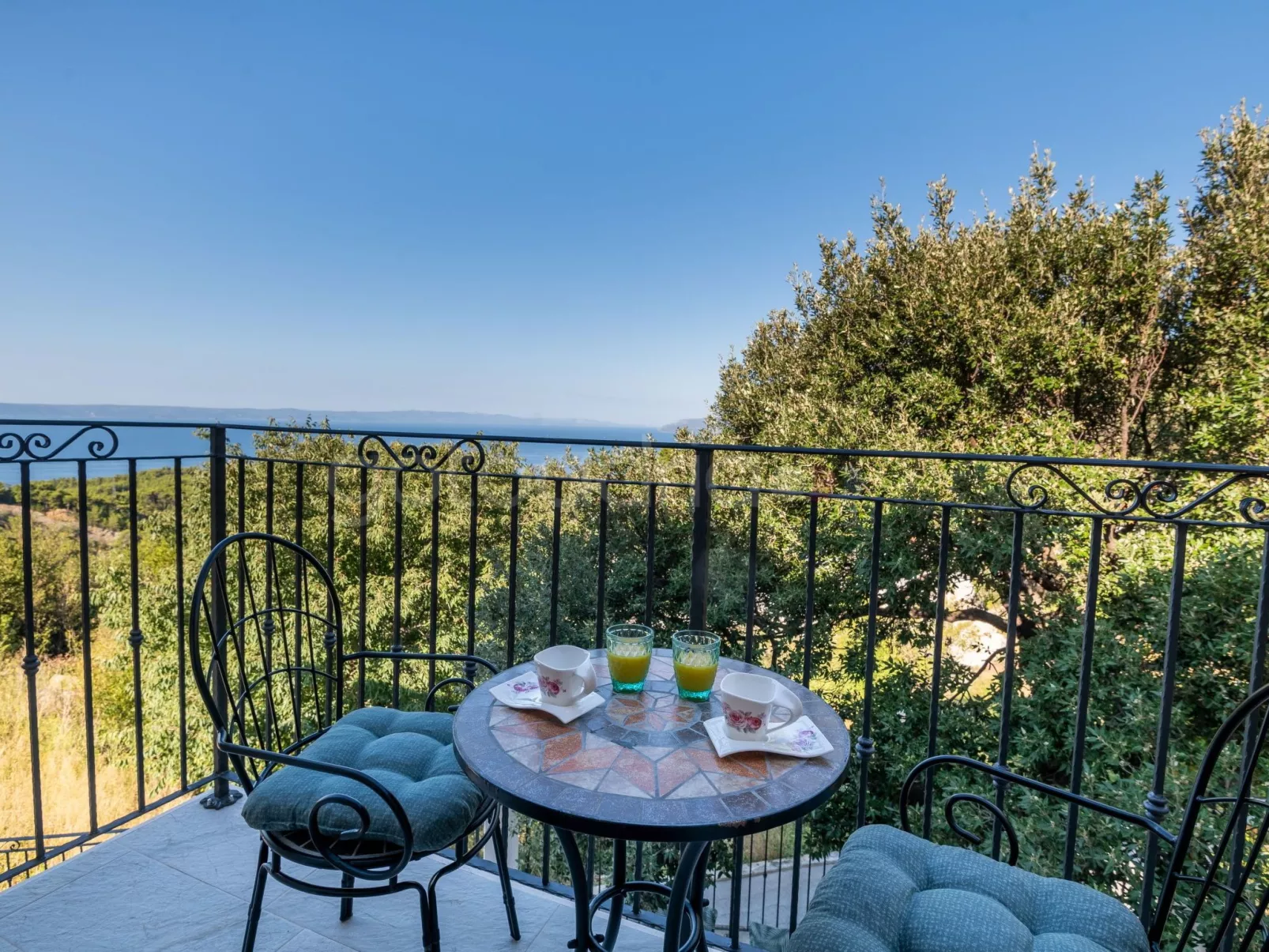 ★ Modern Villa Gabrielle★ Private Pool ★ Luxury-Outside