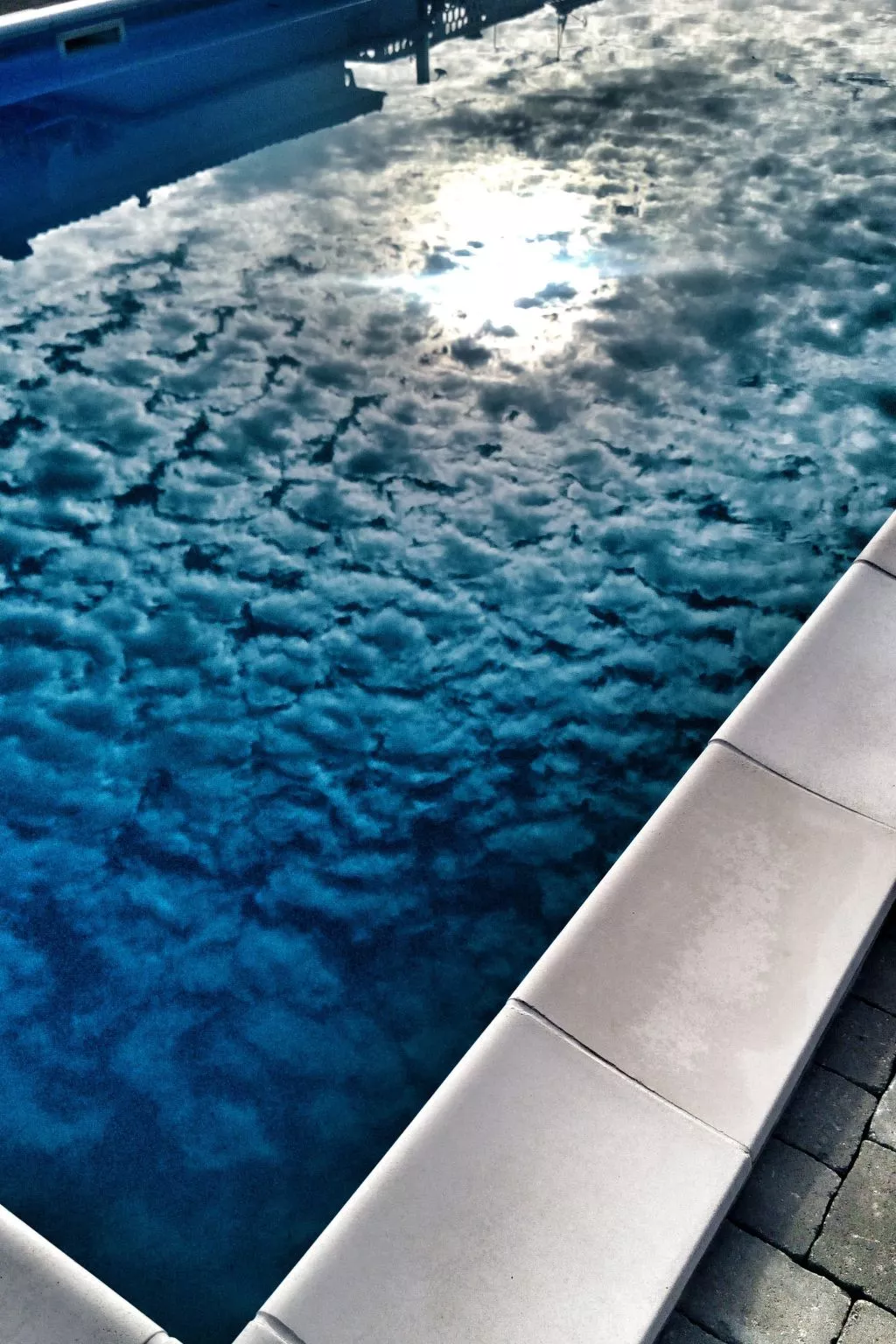 Mit Blick auf das Wasser-Outside