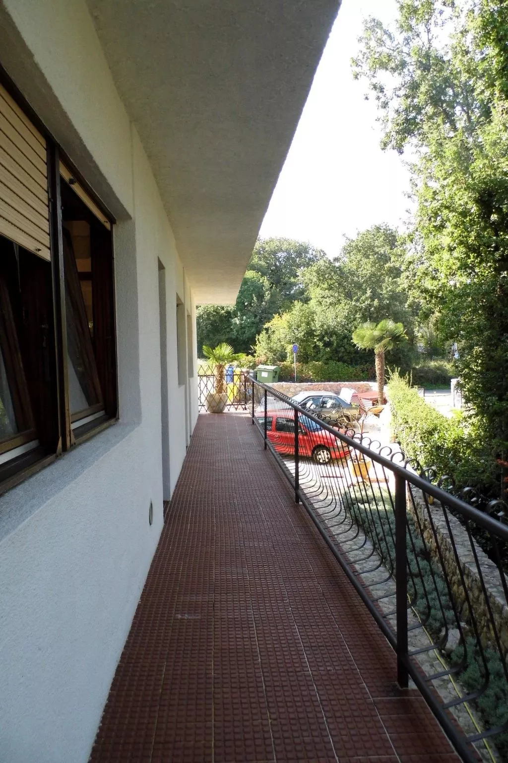 Geräumige Wohnung in der Nähe des Meeres-Outside