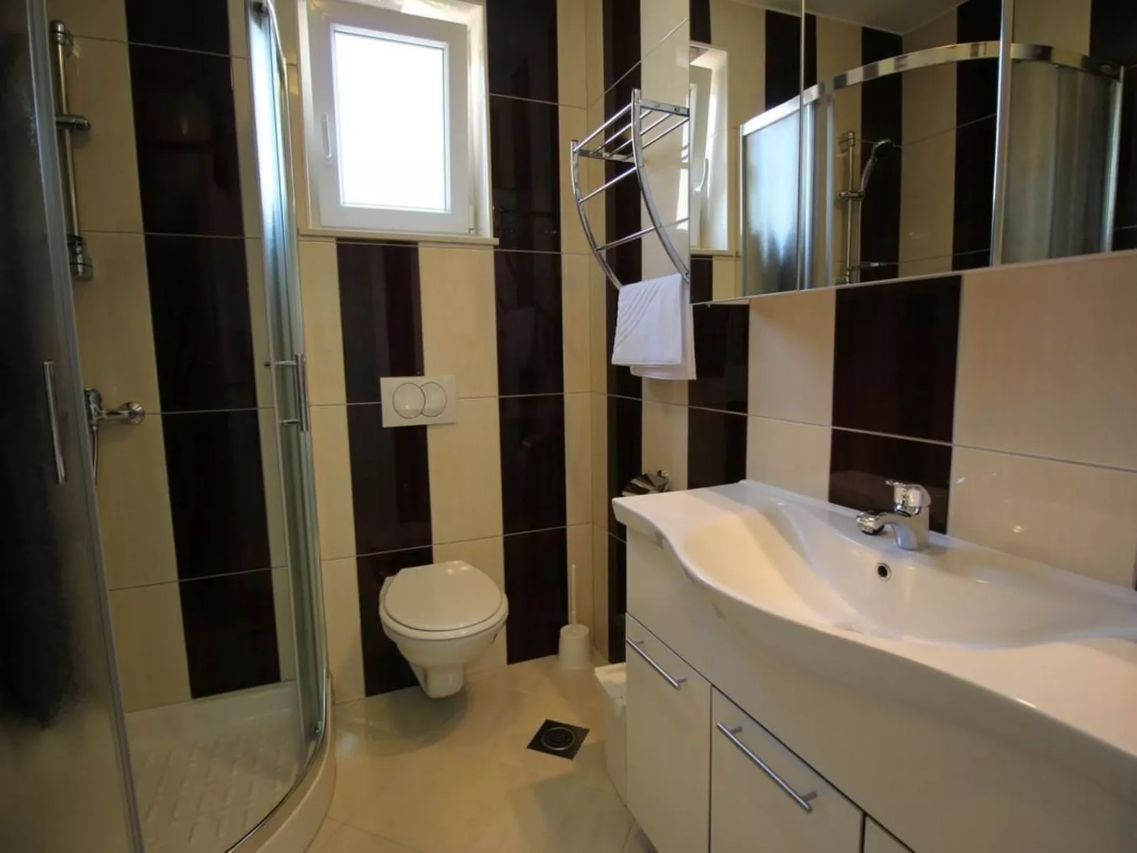 Gorica 1 A4+1 No.1-Inside