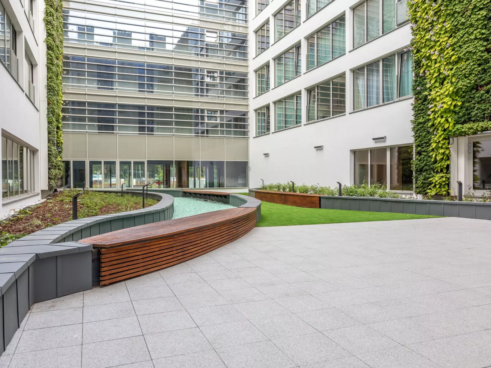 Mit Balkon am Meer-Outside