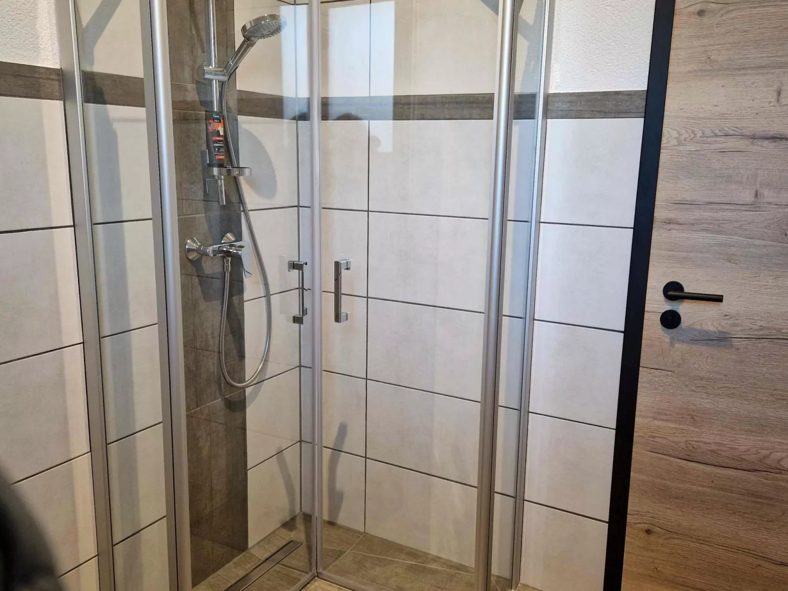 A 17 mit eigenem exklusivem Zugang zum Binnensee-Image-tags.info