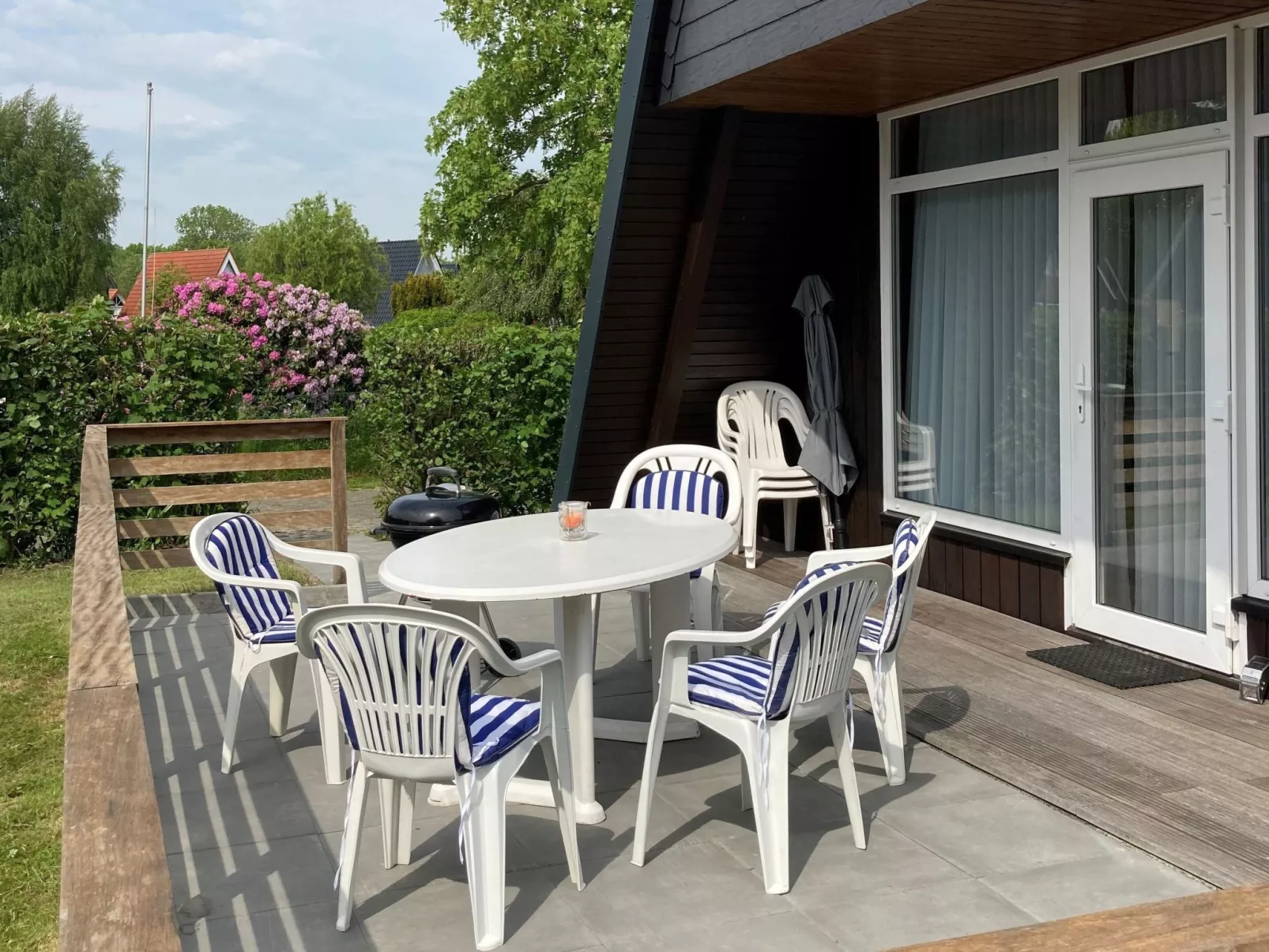 Nettes Ferienhaus in Fedderwardersiel-Draußen