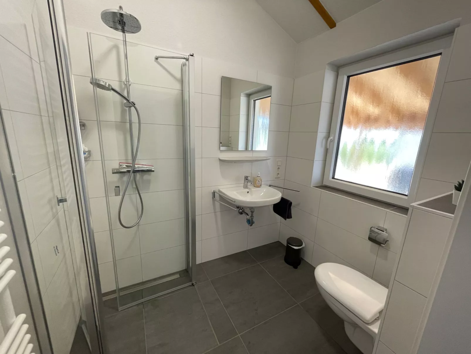 G22 Haus mit Garten, Strandkorb und Grillkamin-Inside