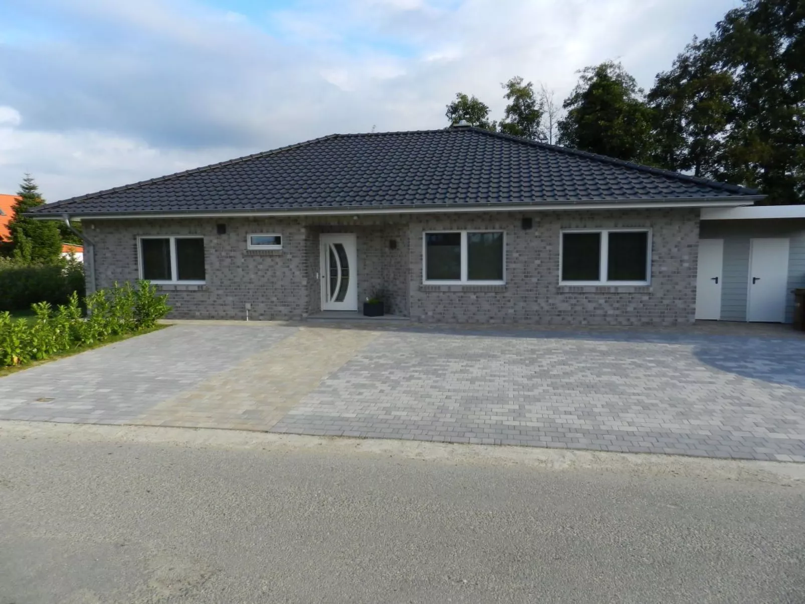 Gesamte Wohnung in Burhave mit Eigener Terrasse-Draußen