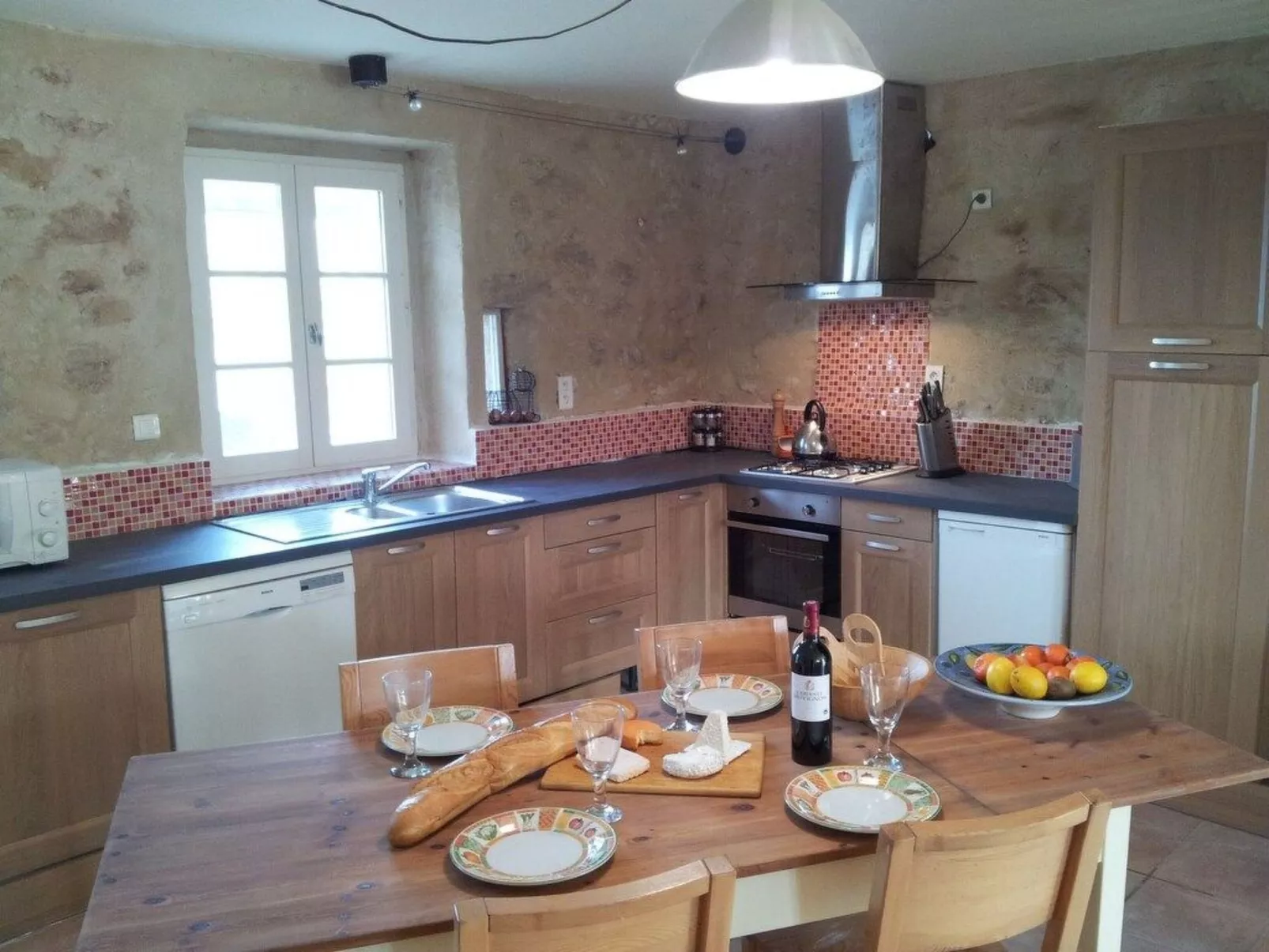 Gemütliches Ferienhaus in Villautou-Inside