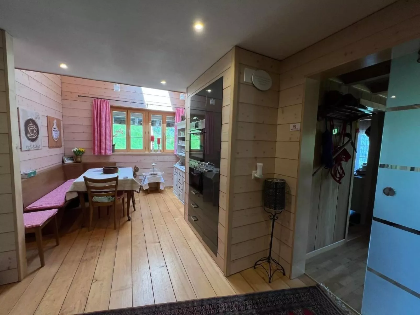 House in the Clouds-Dedans