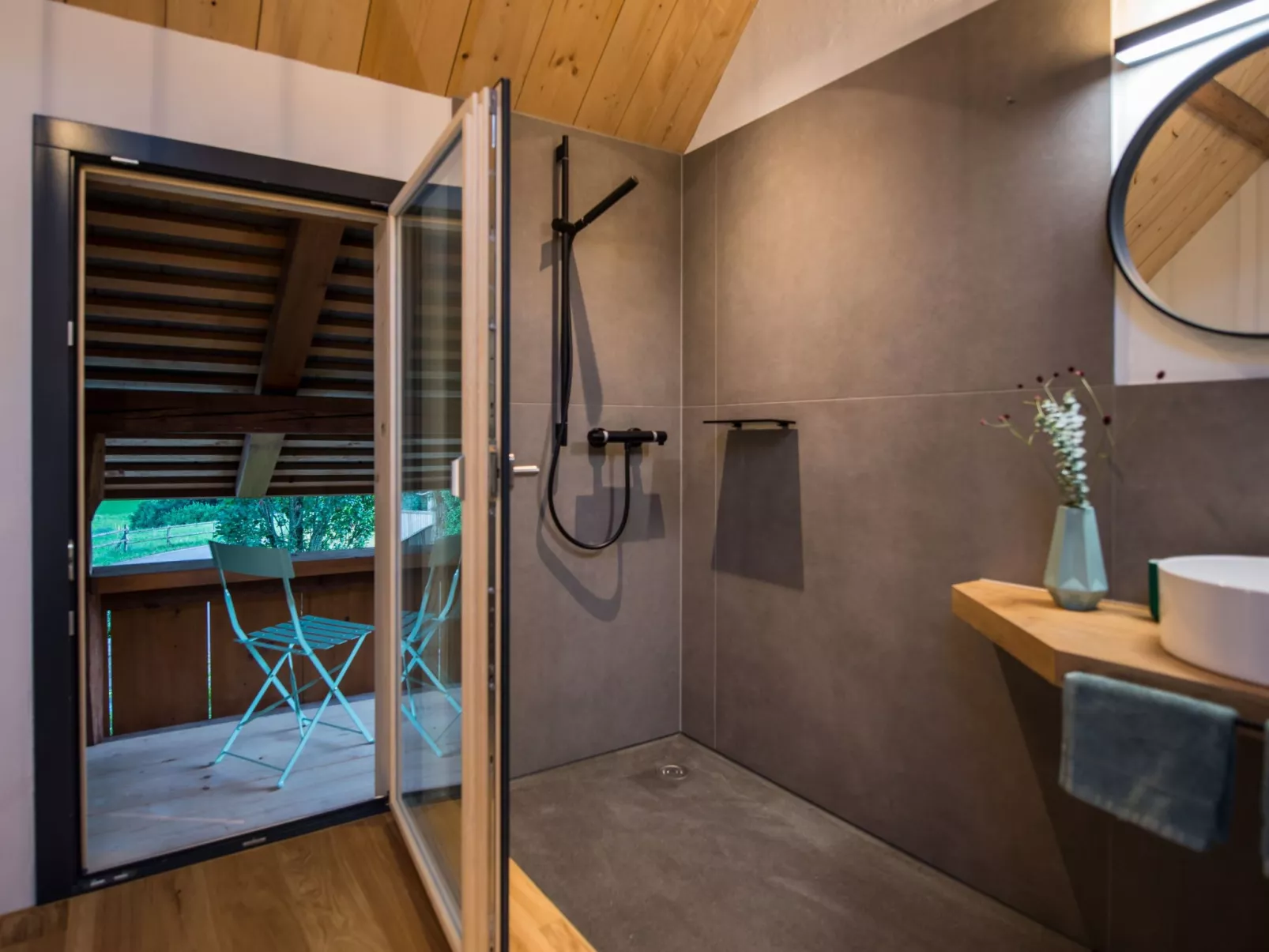 Spycher-Lodge-Dedans