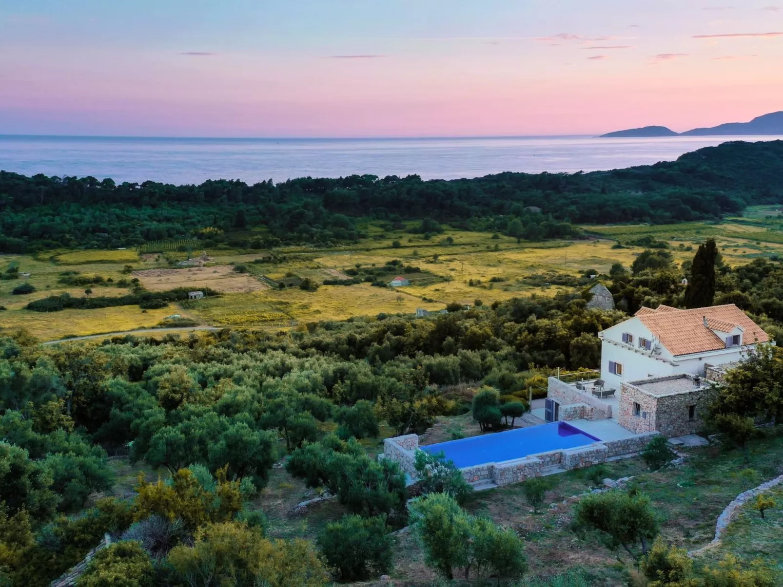 Villa Ella mit Infinity-Pool-Dehors