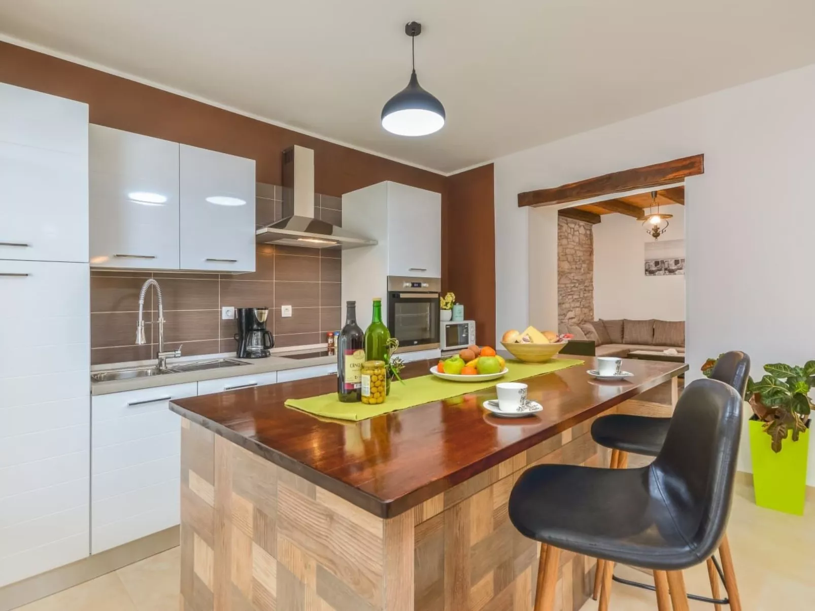 Villa Martin - Rückzugsort auf dem Land mit Pool-Dedans