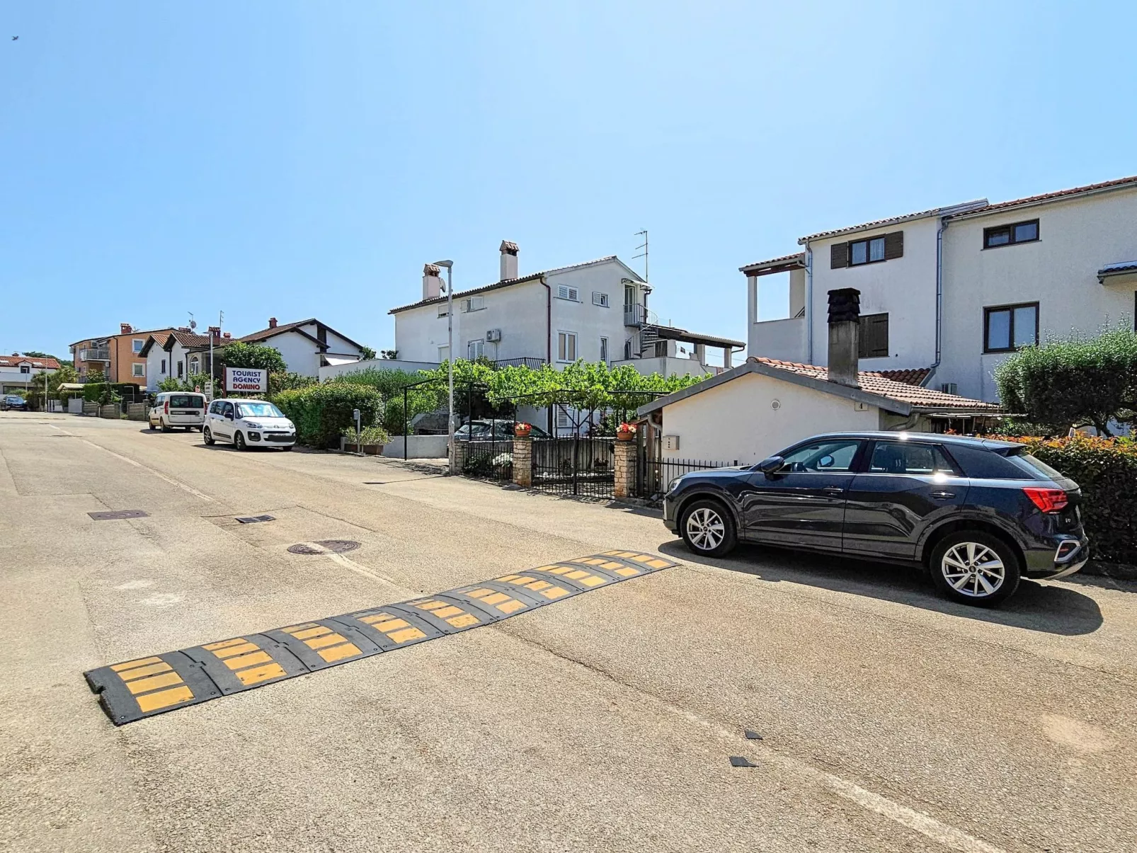 "Lara A4" mit Balkon-Outside