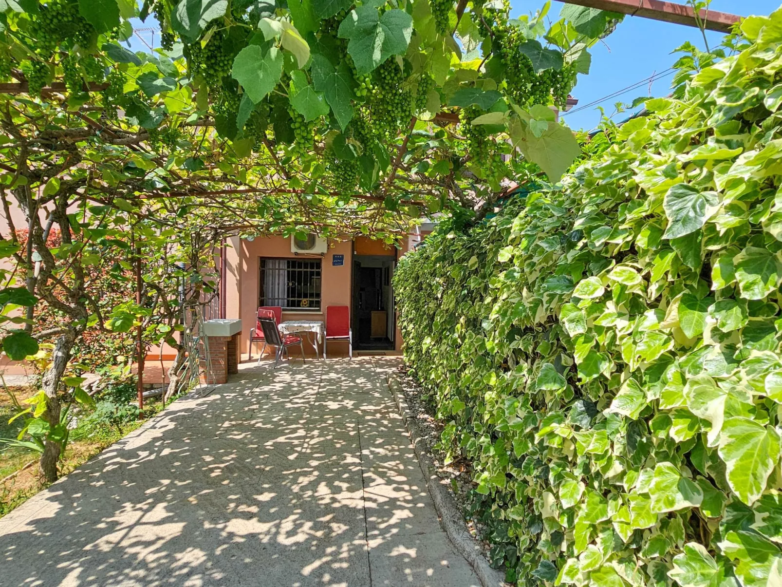 Appartement mit Terrasse für 2 Personen-Outside