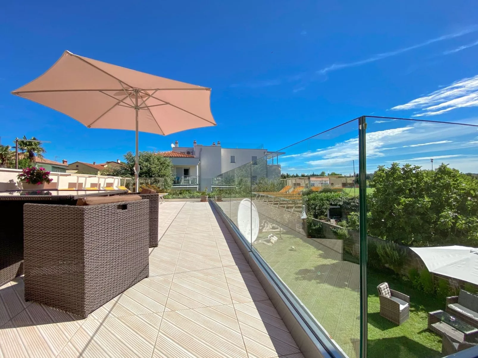 Für 6 Personen ca. 55 m&sup2; in Novigrad, Adriaküste Kroatien (Westküste von I-Outside