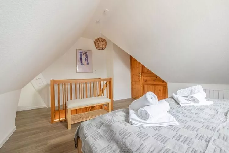 Beachbreak-Bedroom