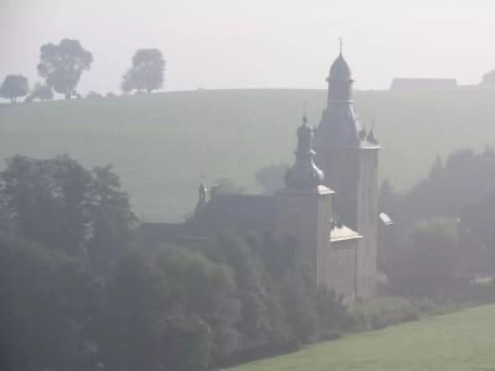 Vue au Jardin-Outside