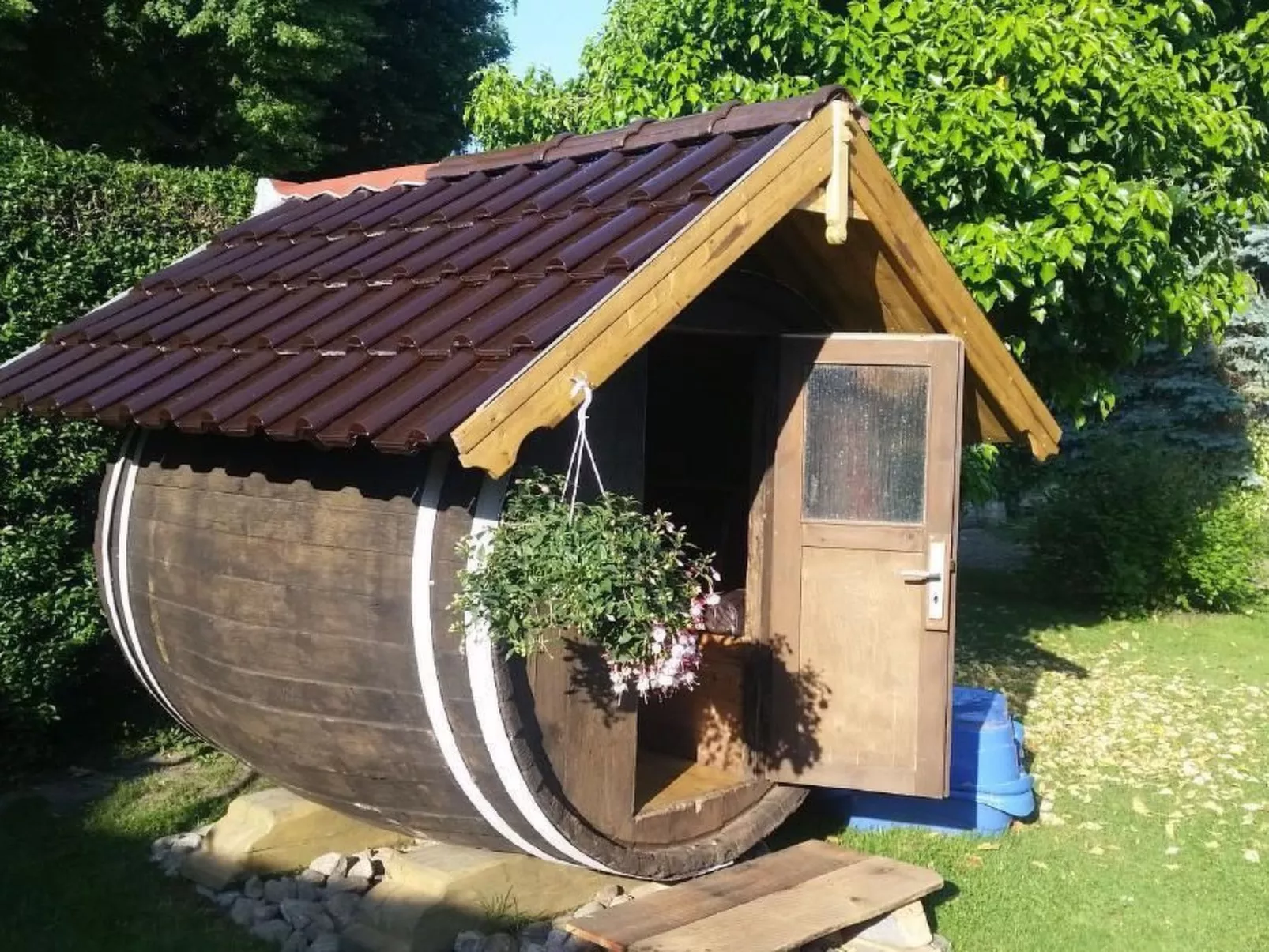 Appartement mit Garten, Grill und Terrasse-Outside