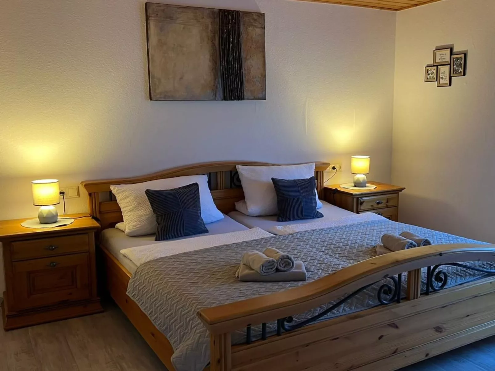 Zum Rosenhügel-Dedans