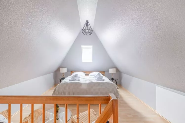 Surfbreak-Bedroom