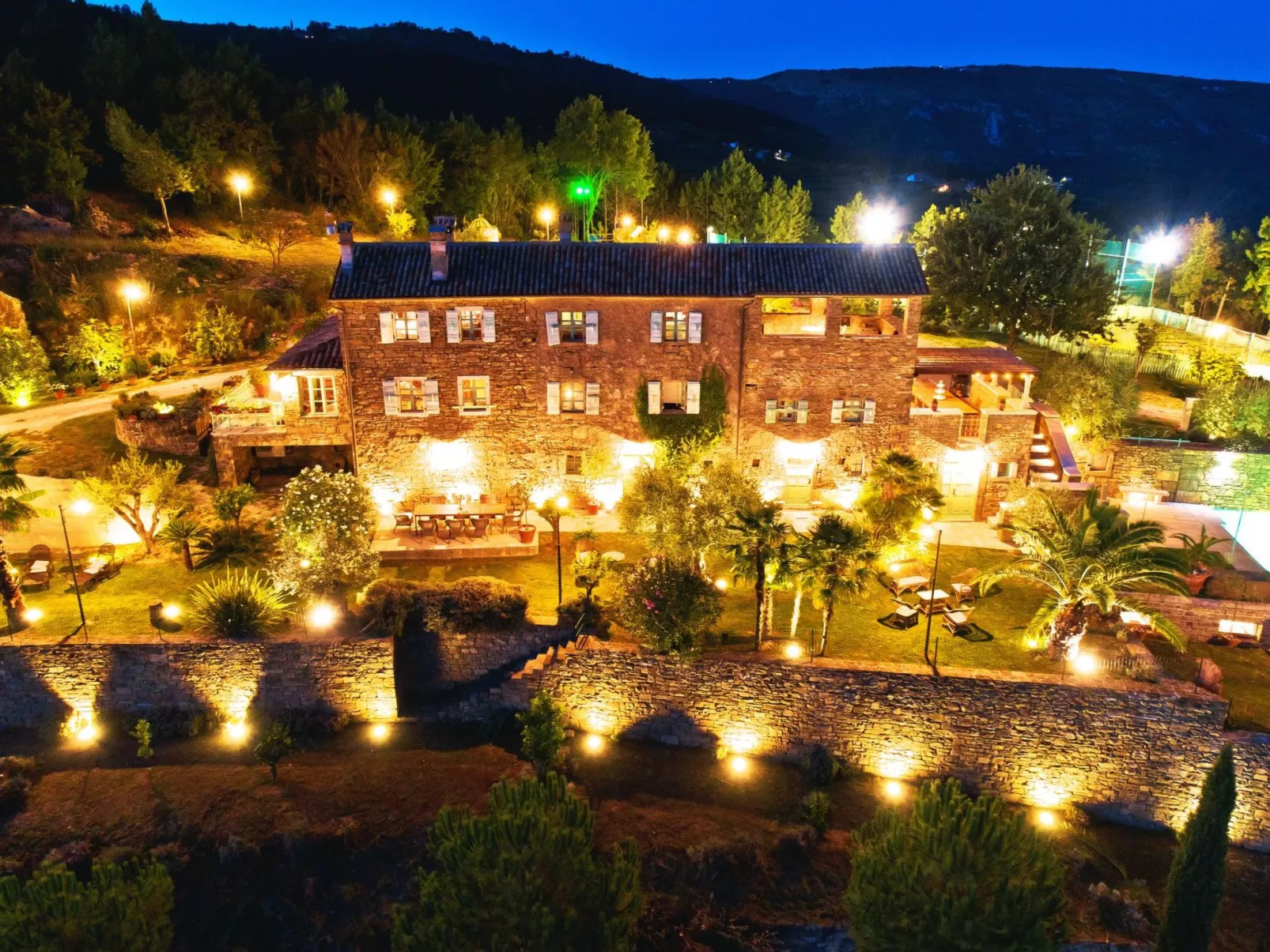 Tolle Villa Sancta Maria Motovun mit Pool-Image-tags.info