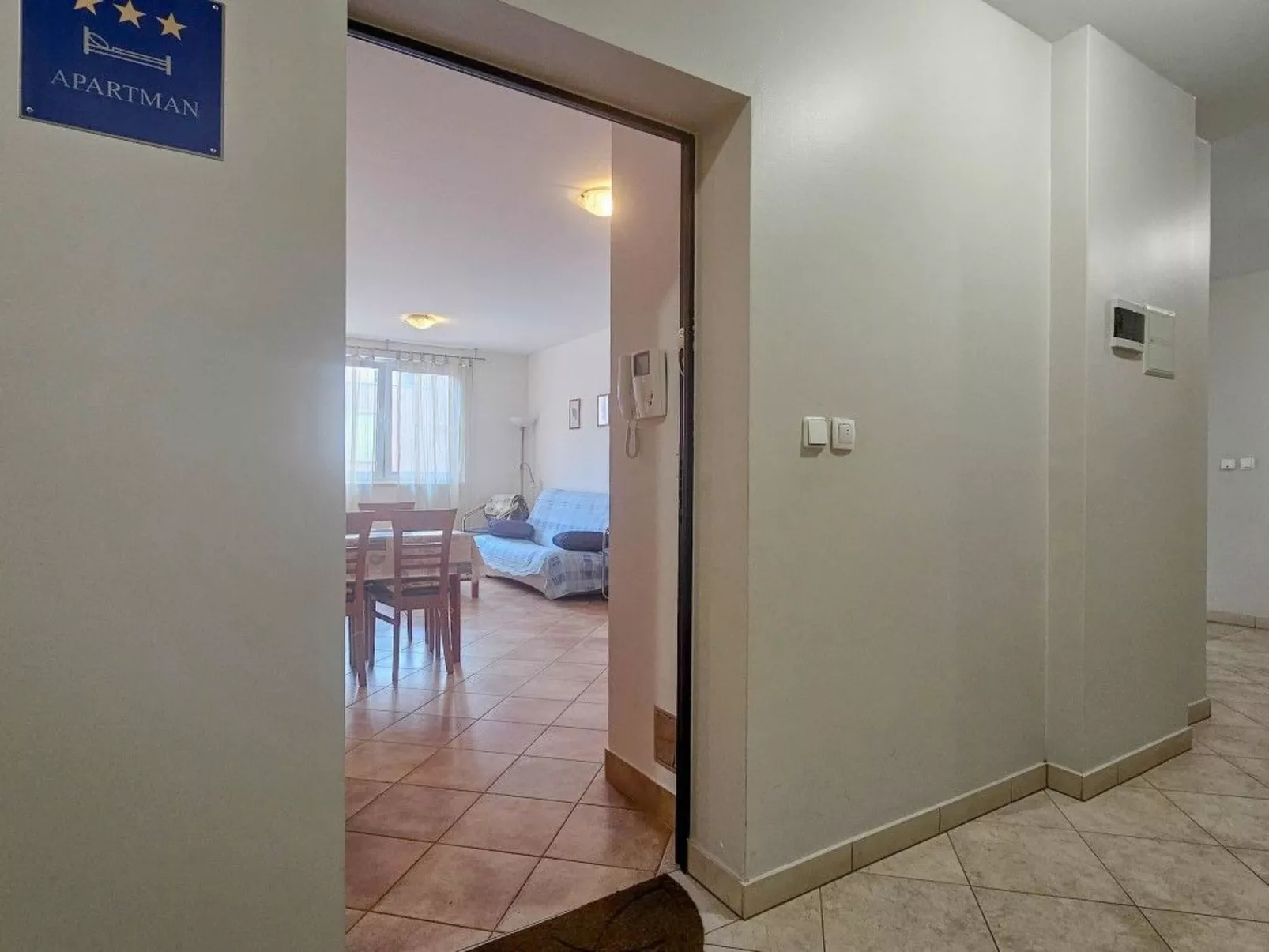 Wohnung "Senka" direkt am Strand-Inside