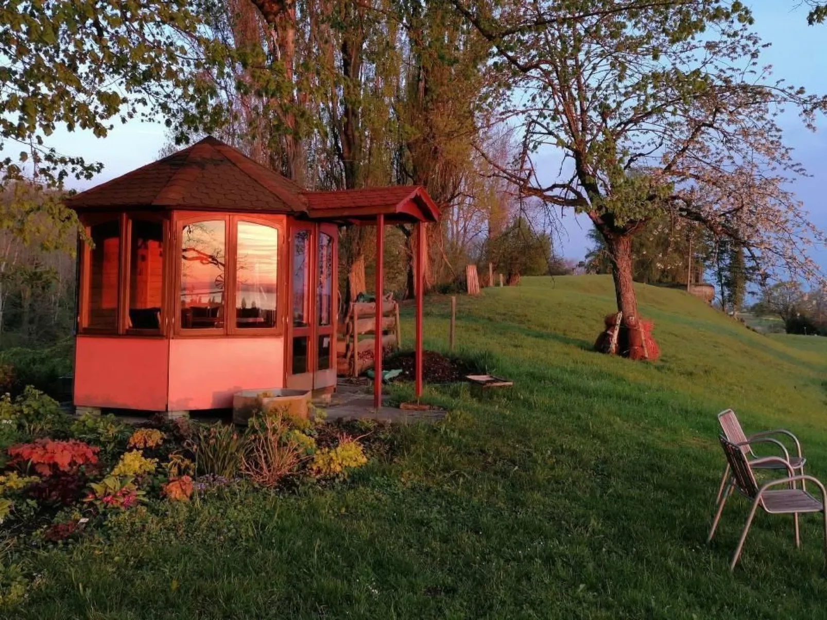 Studio Ferienwohnung - 38 m2- mit Gartennutzung-Outside