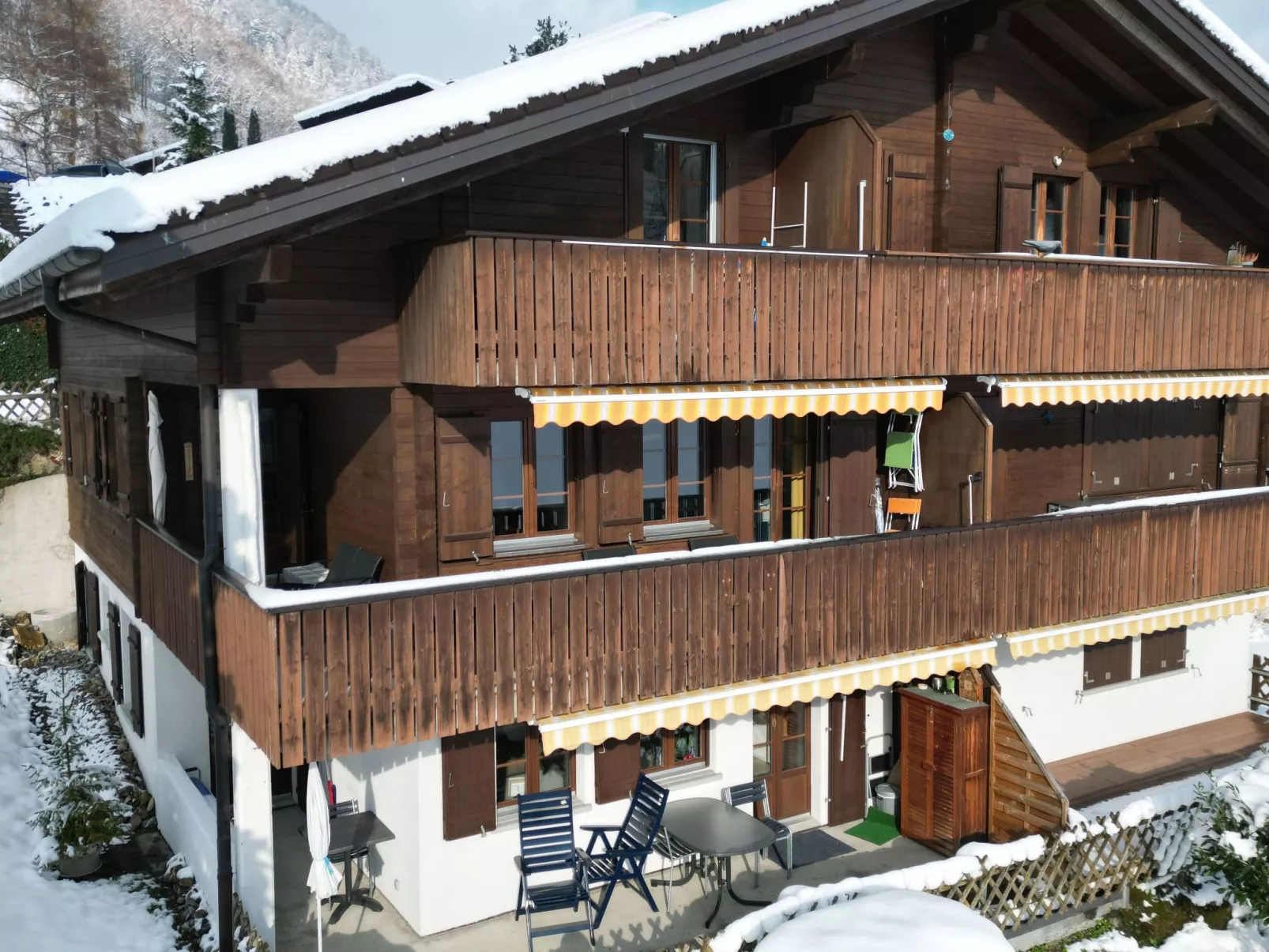 Chalet Oasis-Outside