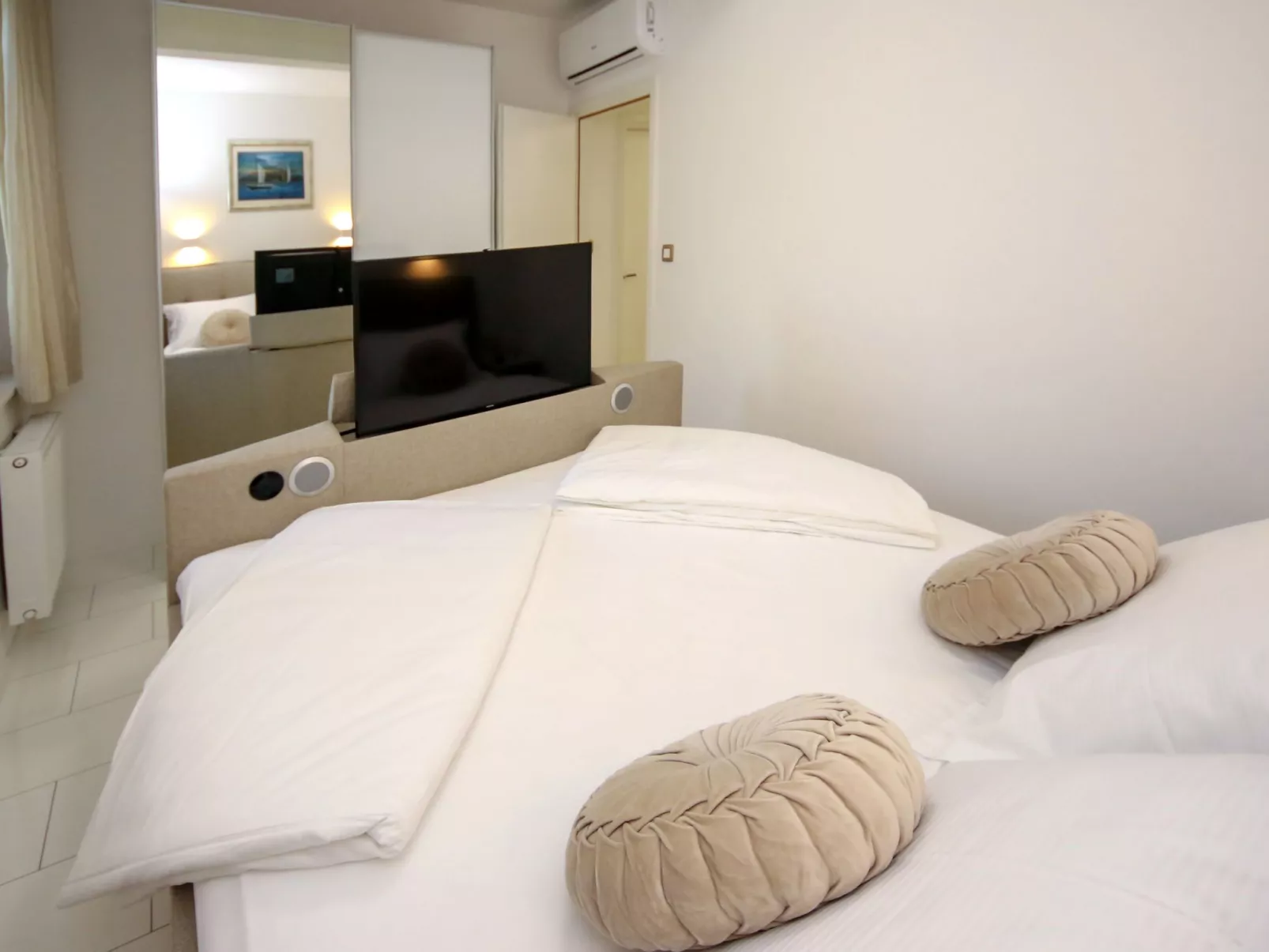 Gemütliche Villa Gabriel mit Schwimmbad-Dedans