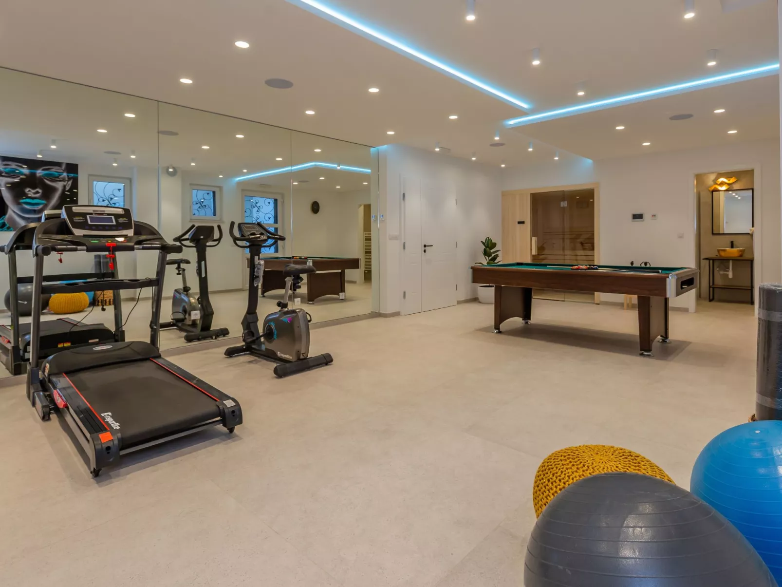 In Dugopolje mit Privatem Pool-Inside