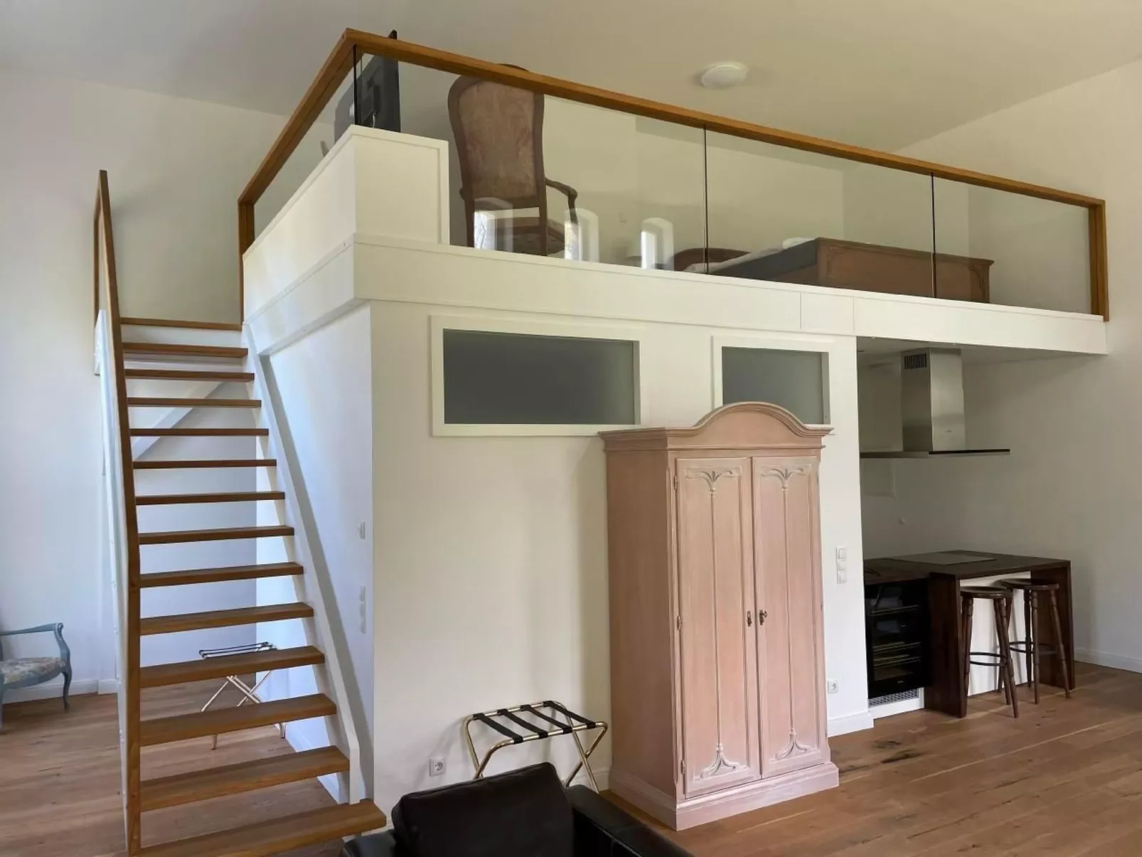 Weisses Traumschloss an der Ostsee-Drinnen