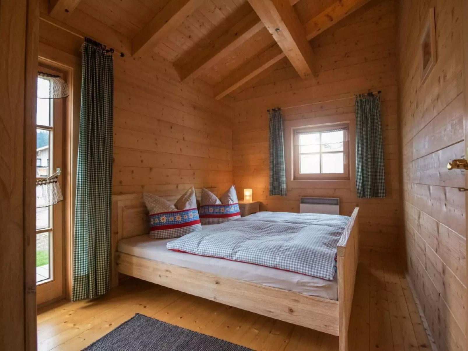 Pfenniggeiger- Hütte-Dedans