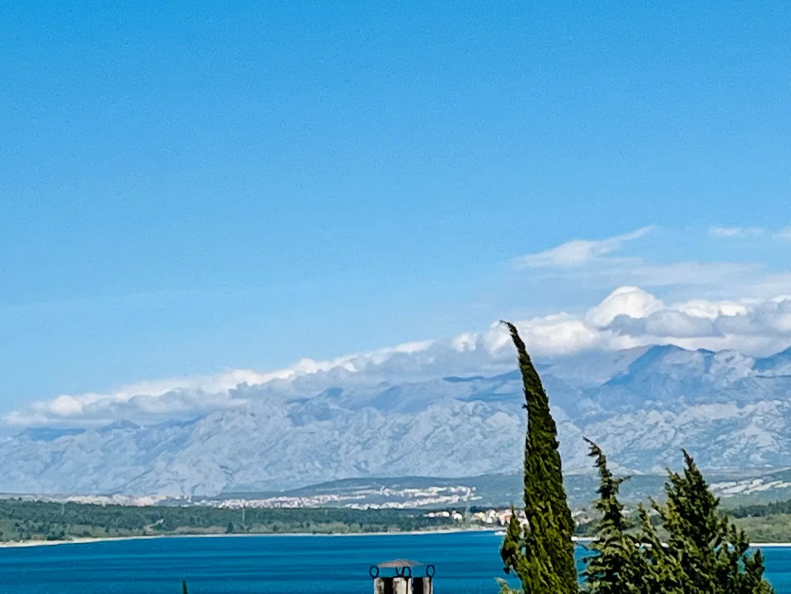 Neu erbautes Apartment mit großem Balkon-Dehors