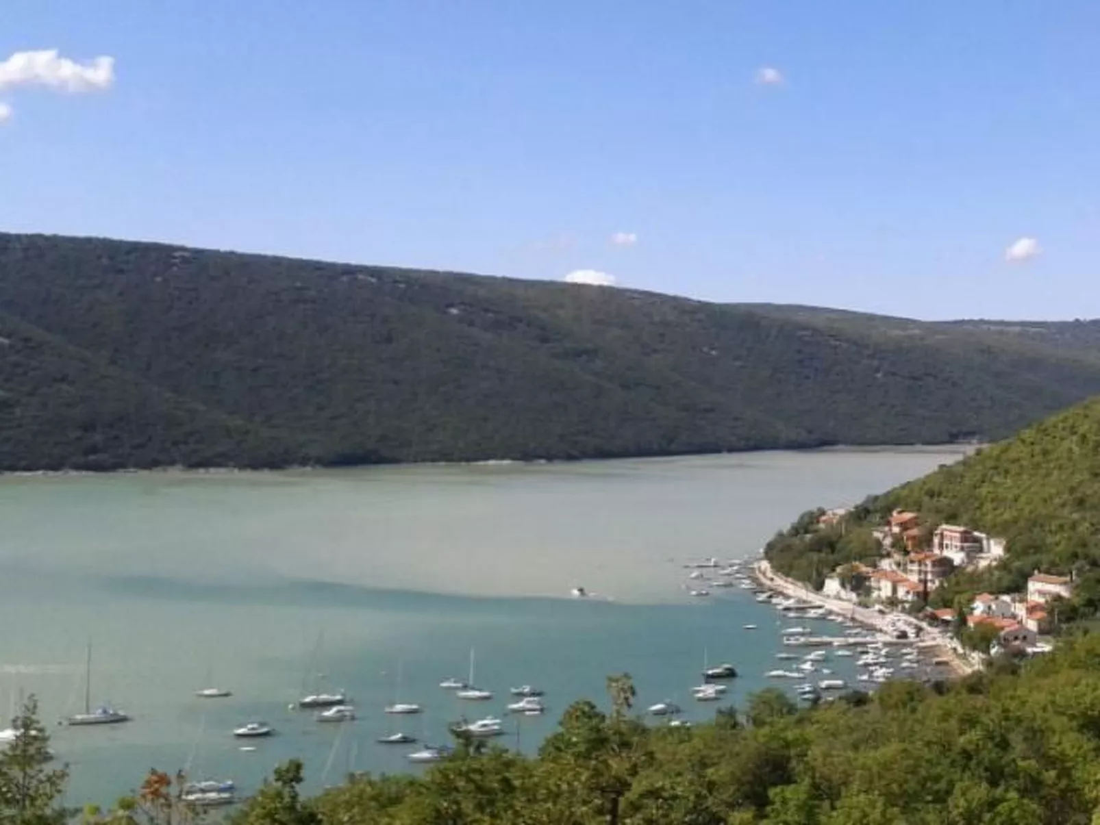 Detailgestaltete Villa mit Pool, Sauna und Hot Tub-Image-tags.info