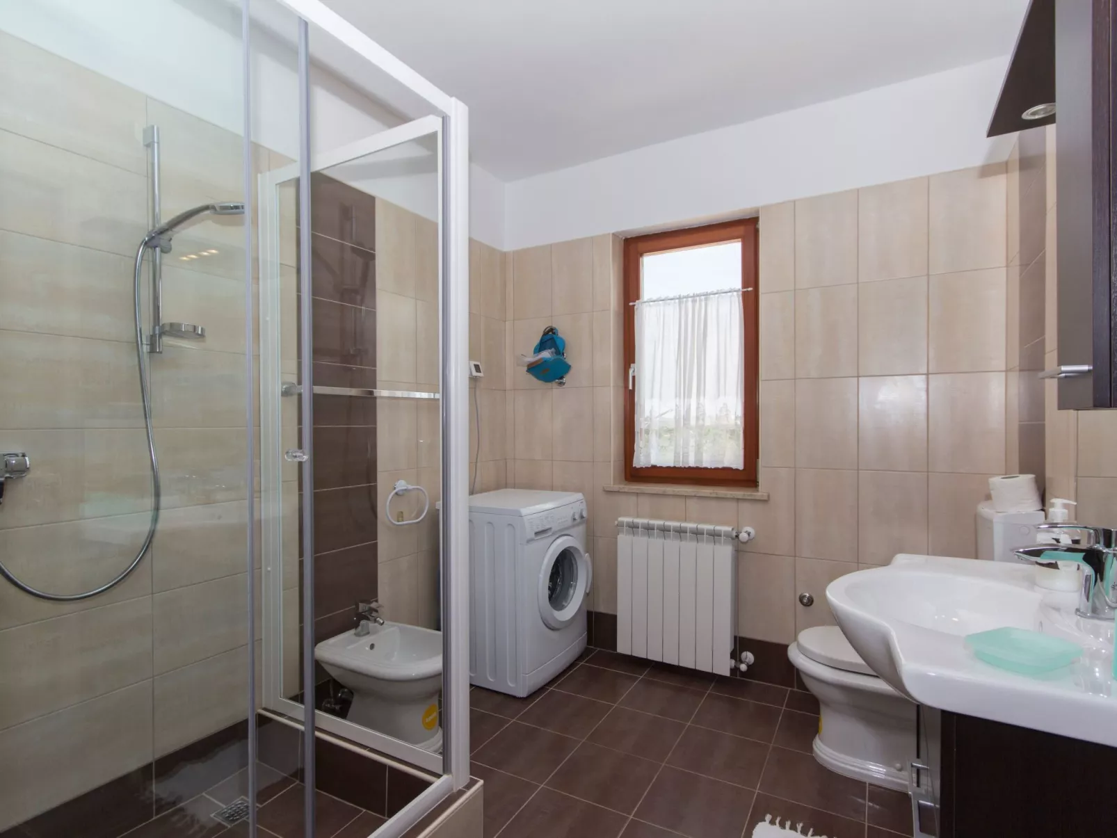 Haus in Vinkuran mit Pool und Bergblick-Image-tags.info