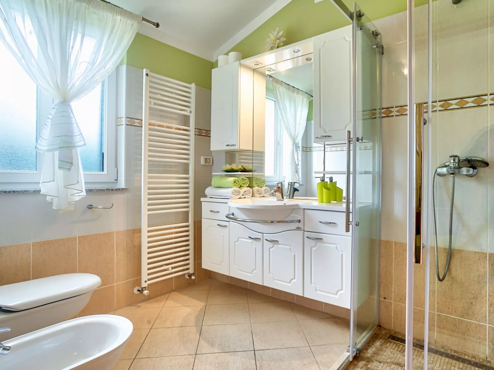 "Ines" mit Whirlpool-Inside