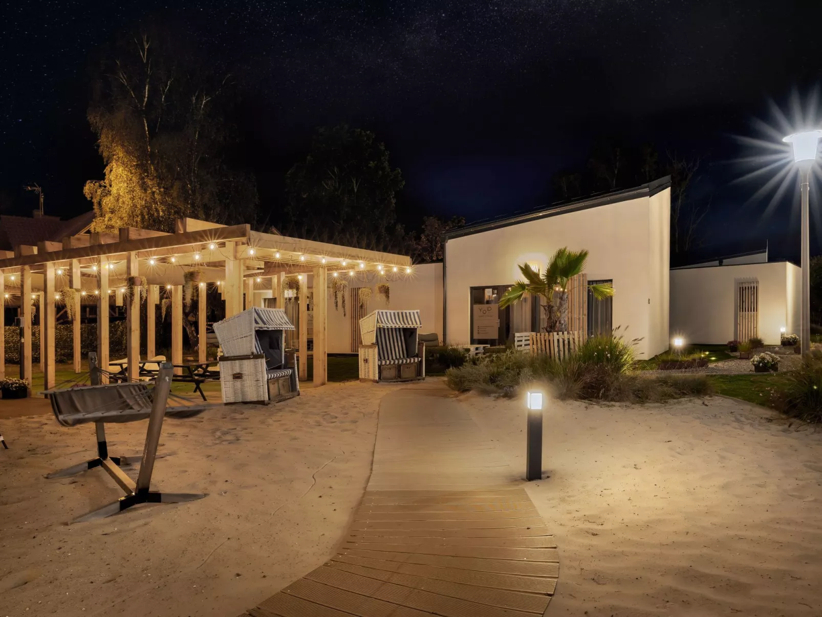 Mit privater Terrasse-Dehors