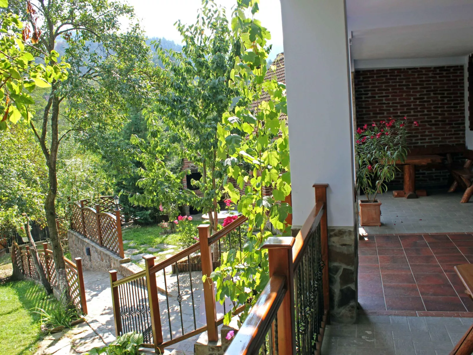 Casa Crina - rustikale Ferienvilla in Siebenbürgen-Outside