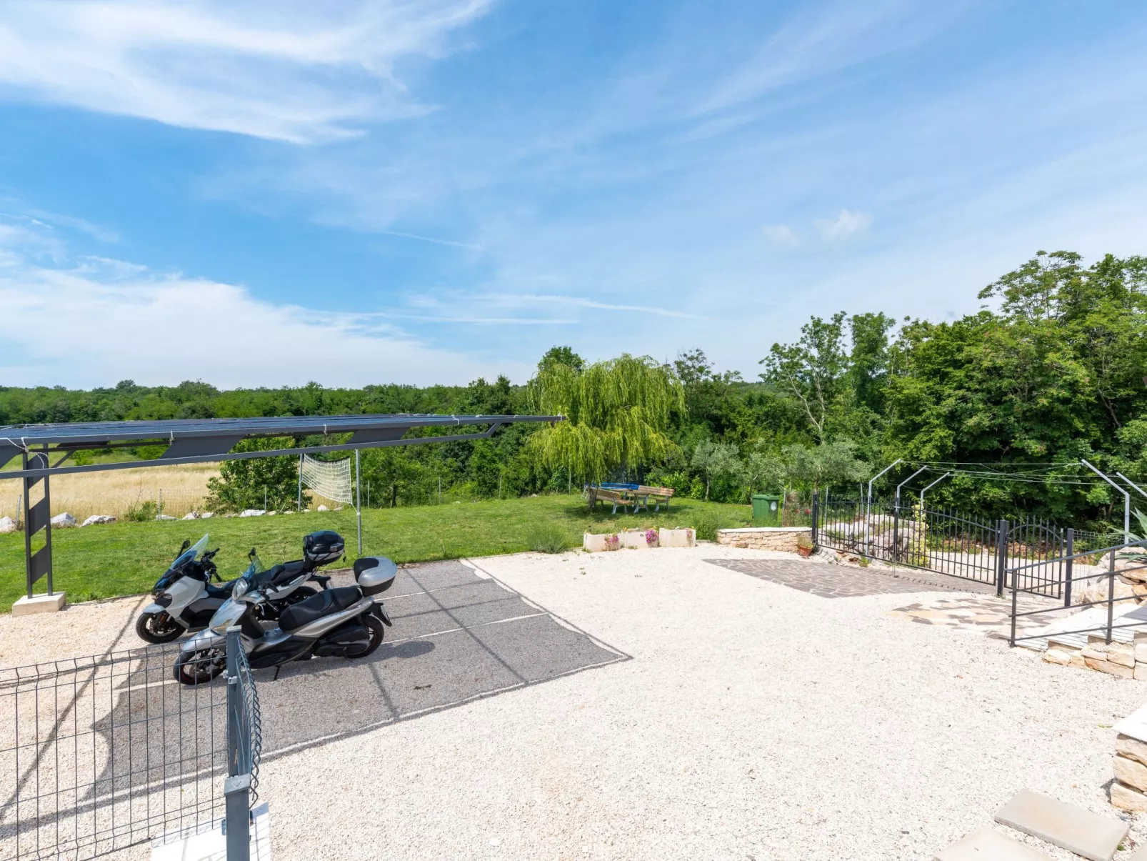 Villa Pendolina mit privatem Pool und Jacuzzi-Draußen