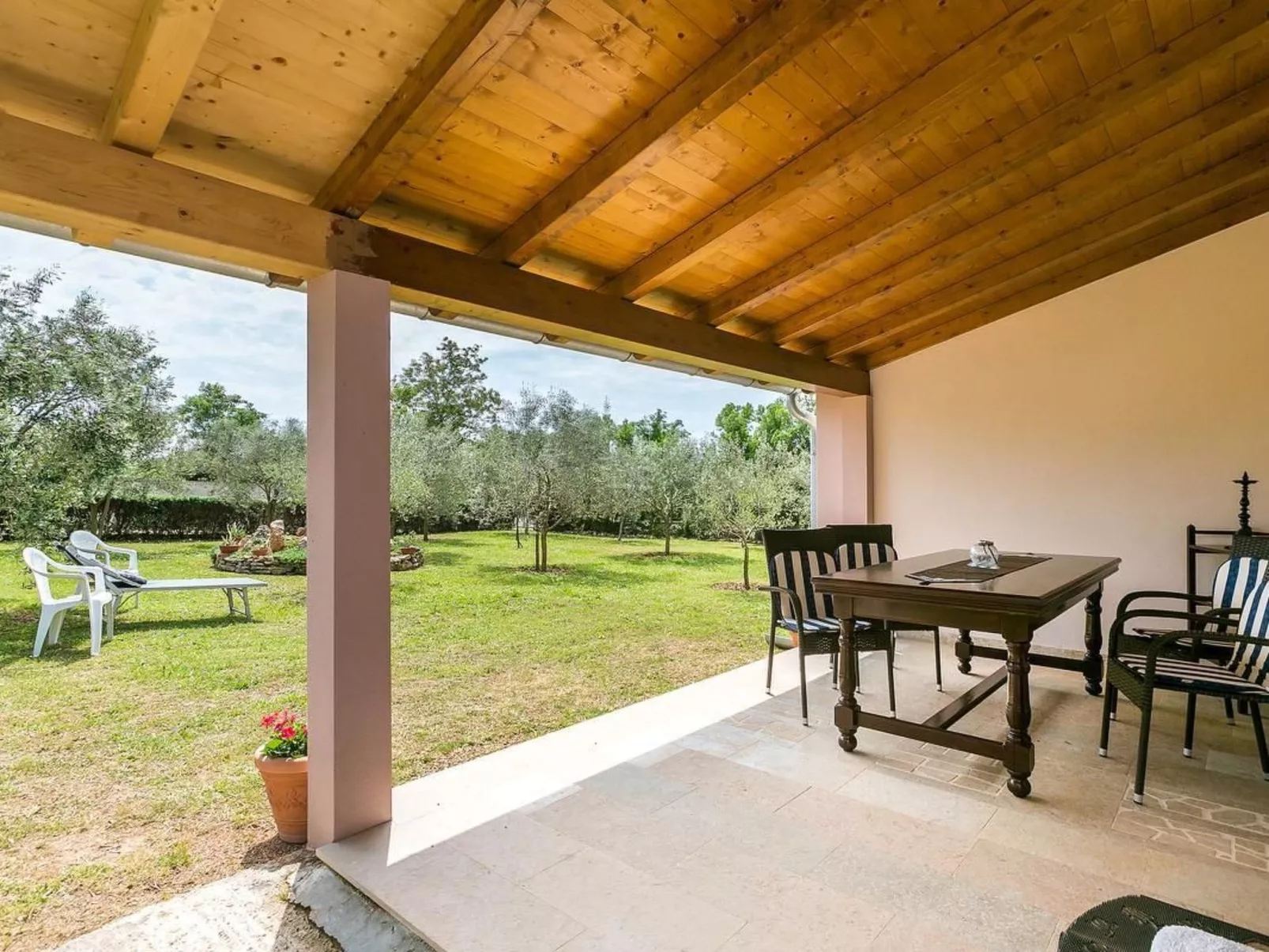 Für 4 Personen ca. 66 m&sup2; in Ližnjan, Istrien (Medulin und Umgebung)-Outside