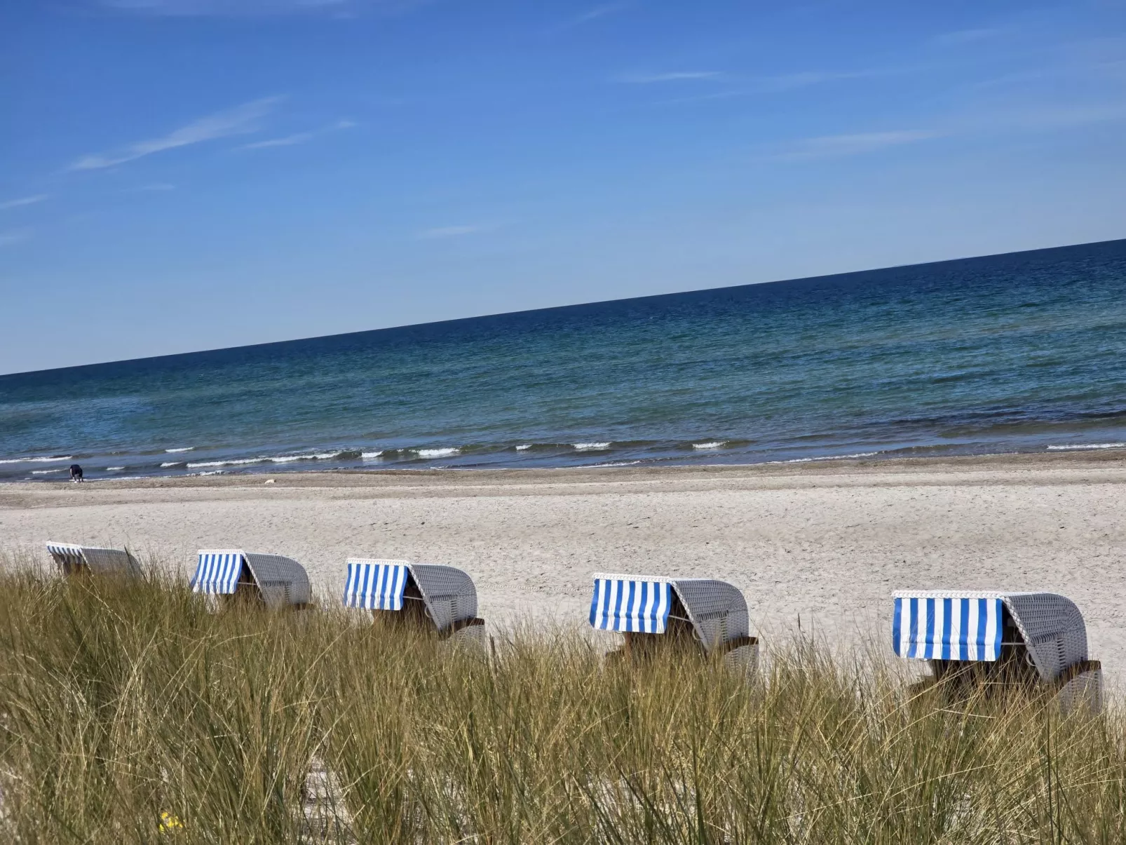 Behagliches Ferienhaus mit Garten und Terrasse-Outside