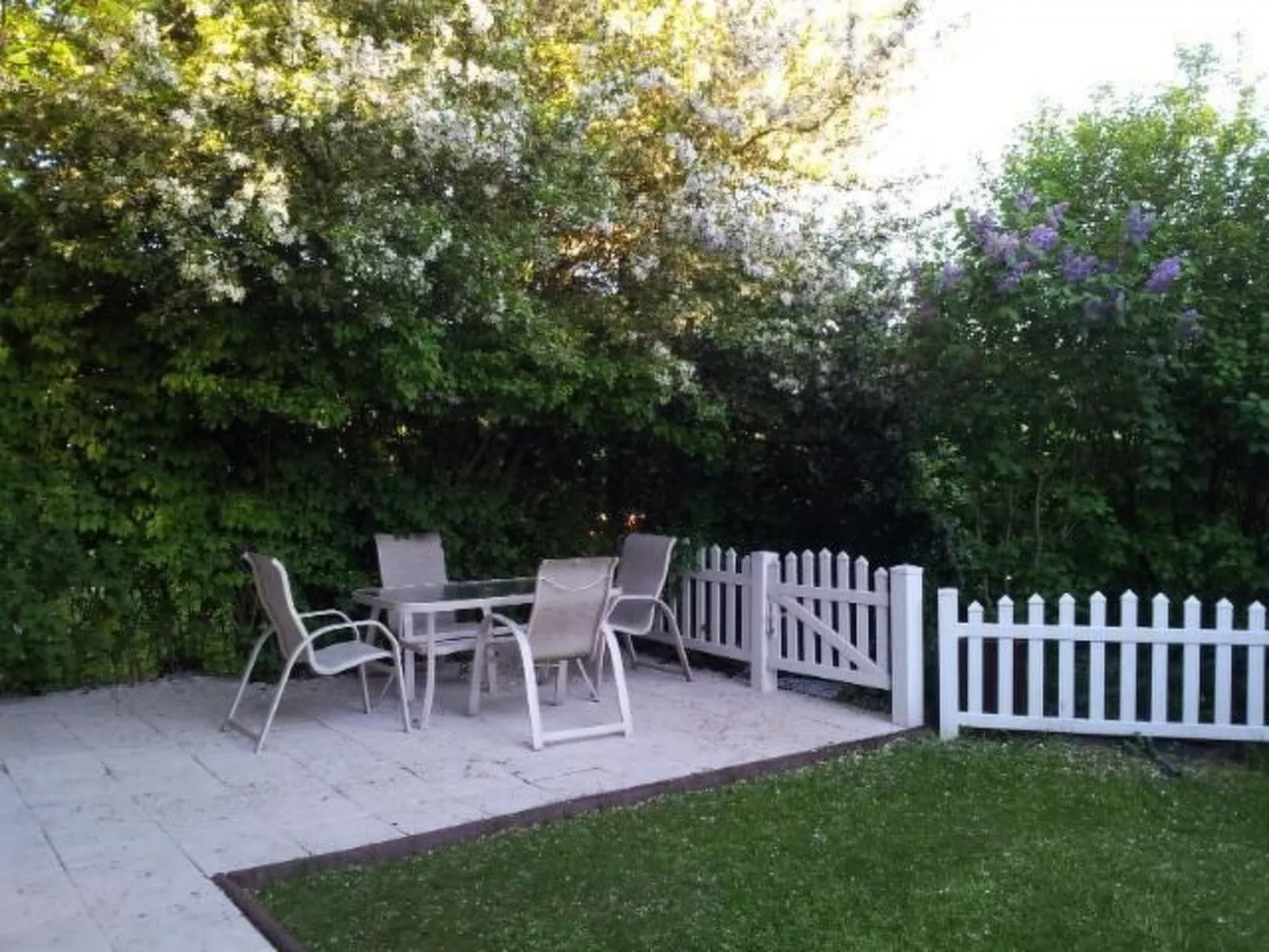 Wohnung mit Gartenzugang und Blick-Outside
