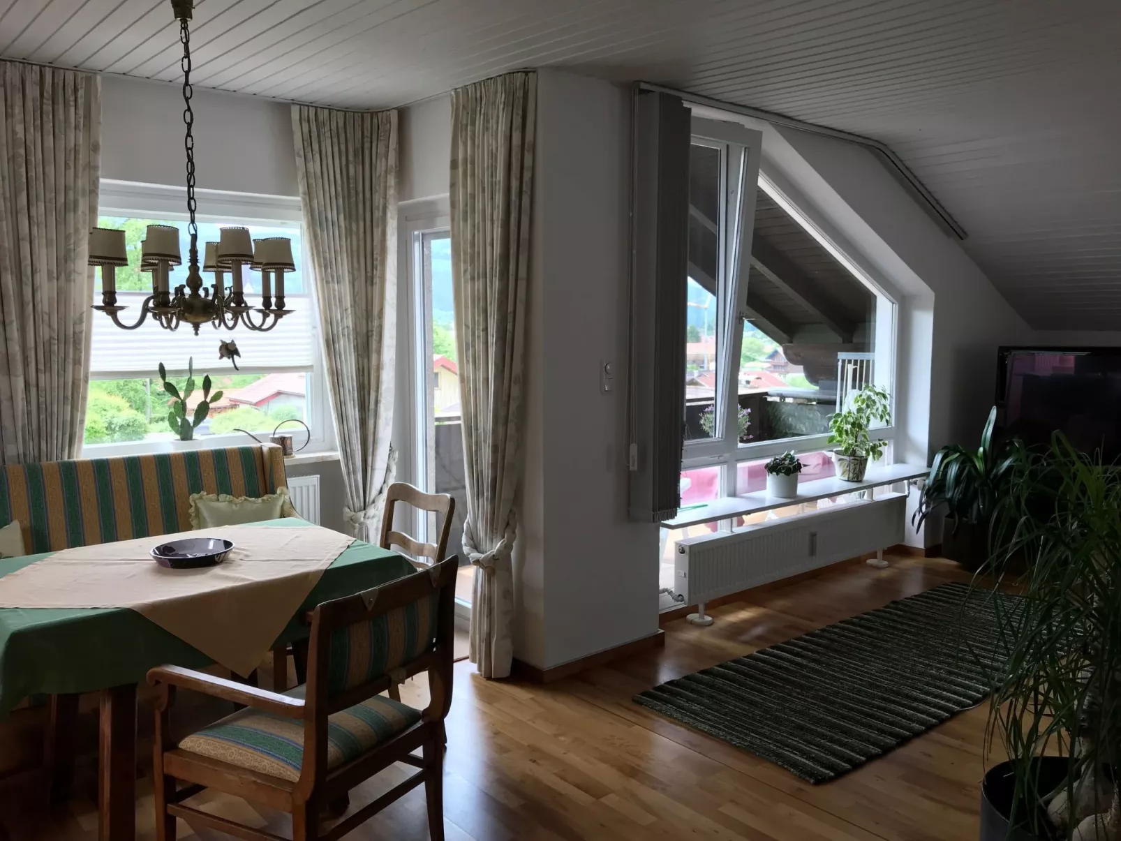 Wohnung in Bergen und Panoramablick-Inside