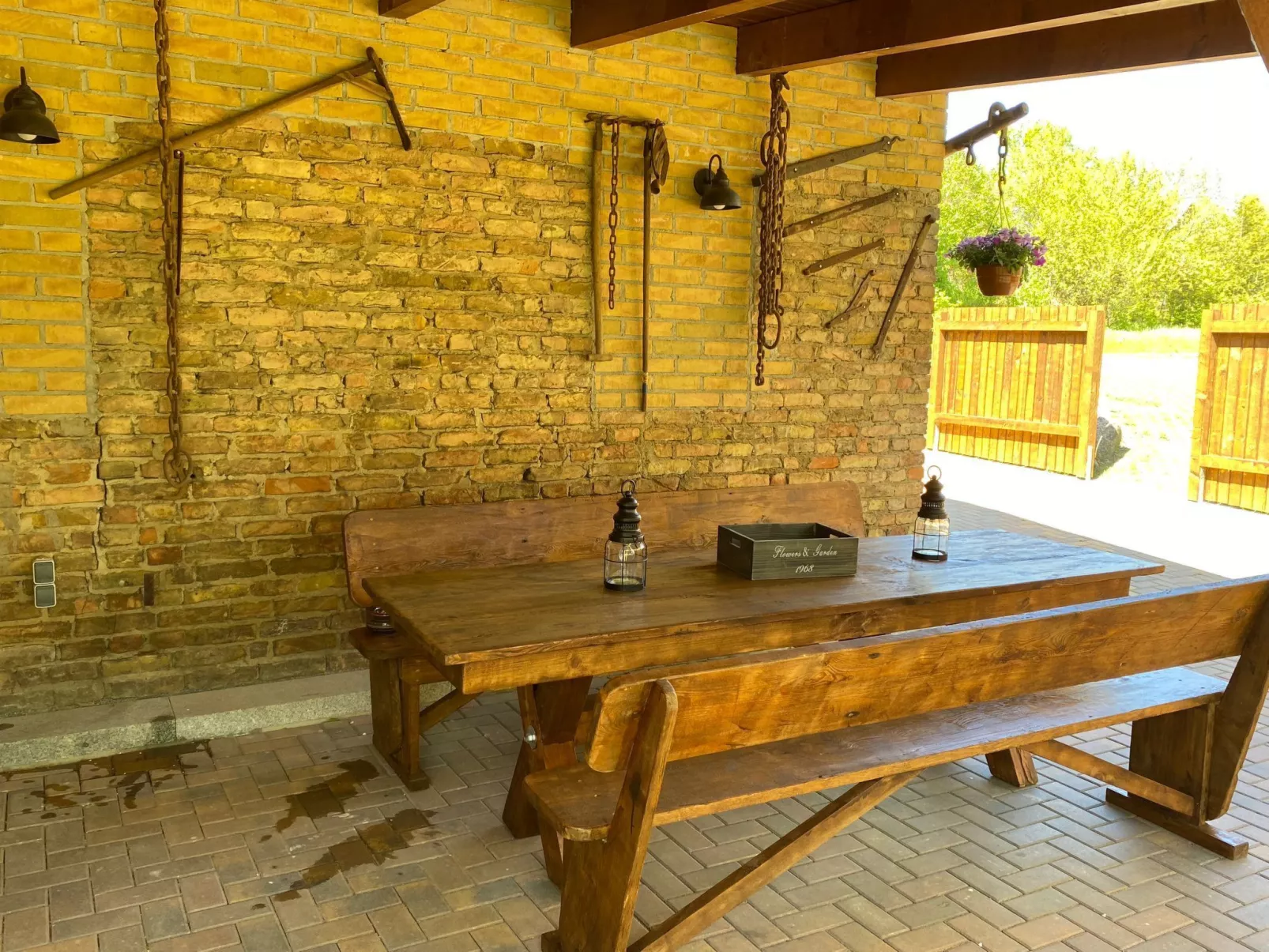 Alte Schmiede-Outside