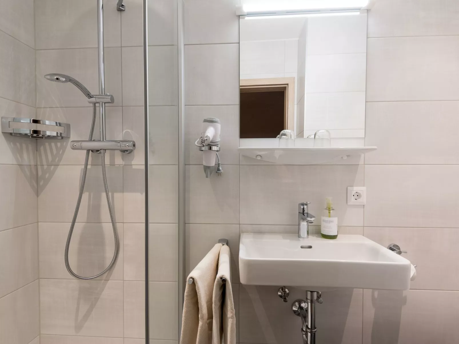 Zwischenberger-Inside