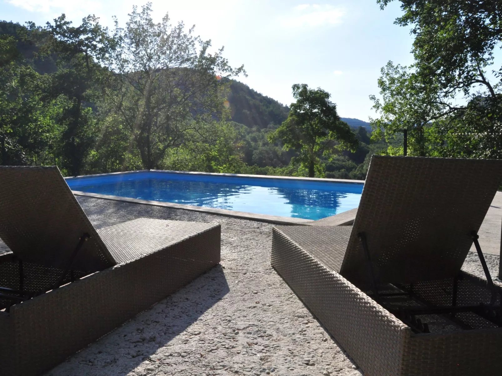 Steinhaus Kotli-Outside