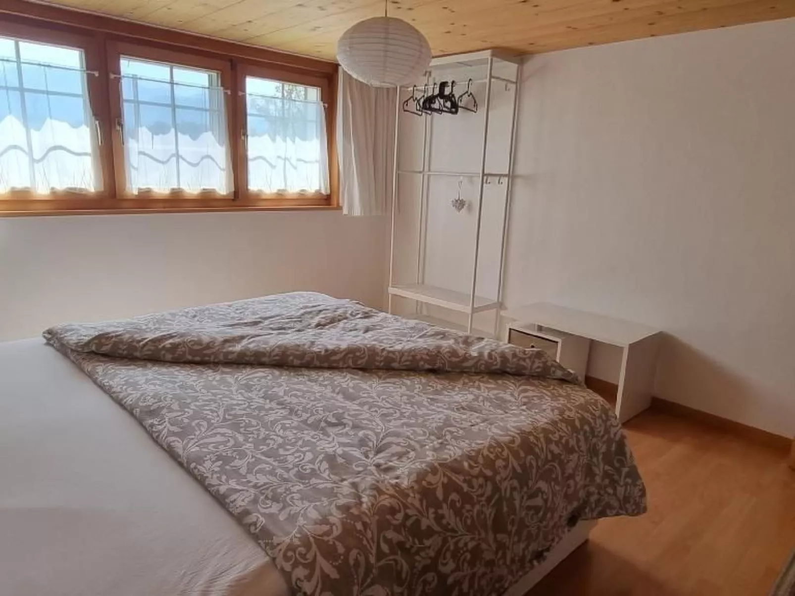 Tiererlebnishof Windegg-Drinnen